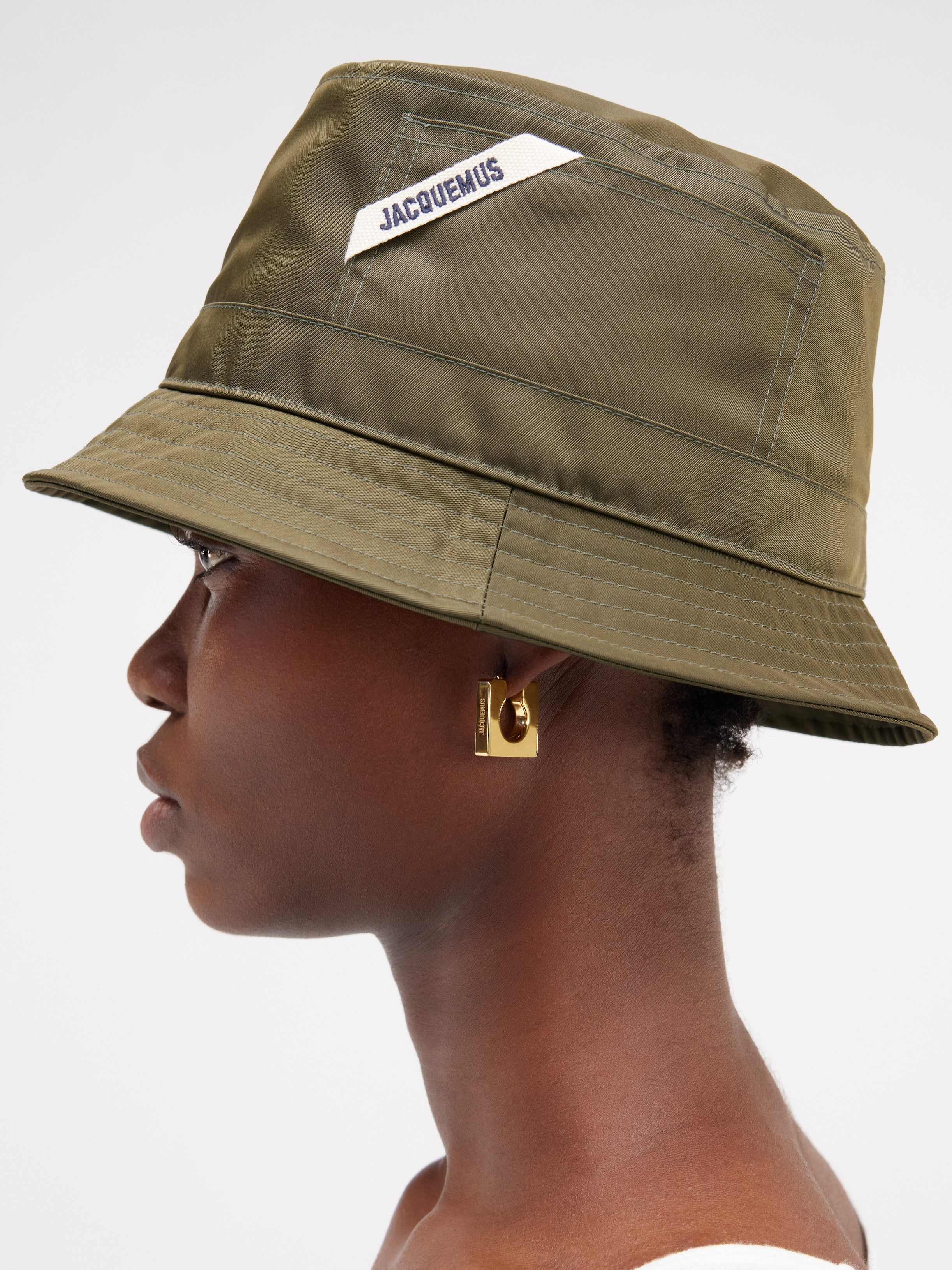 Jacquemus Le Bob Ovalie Bucket Hat In Green