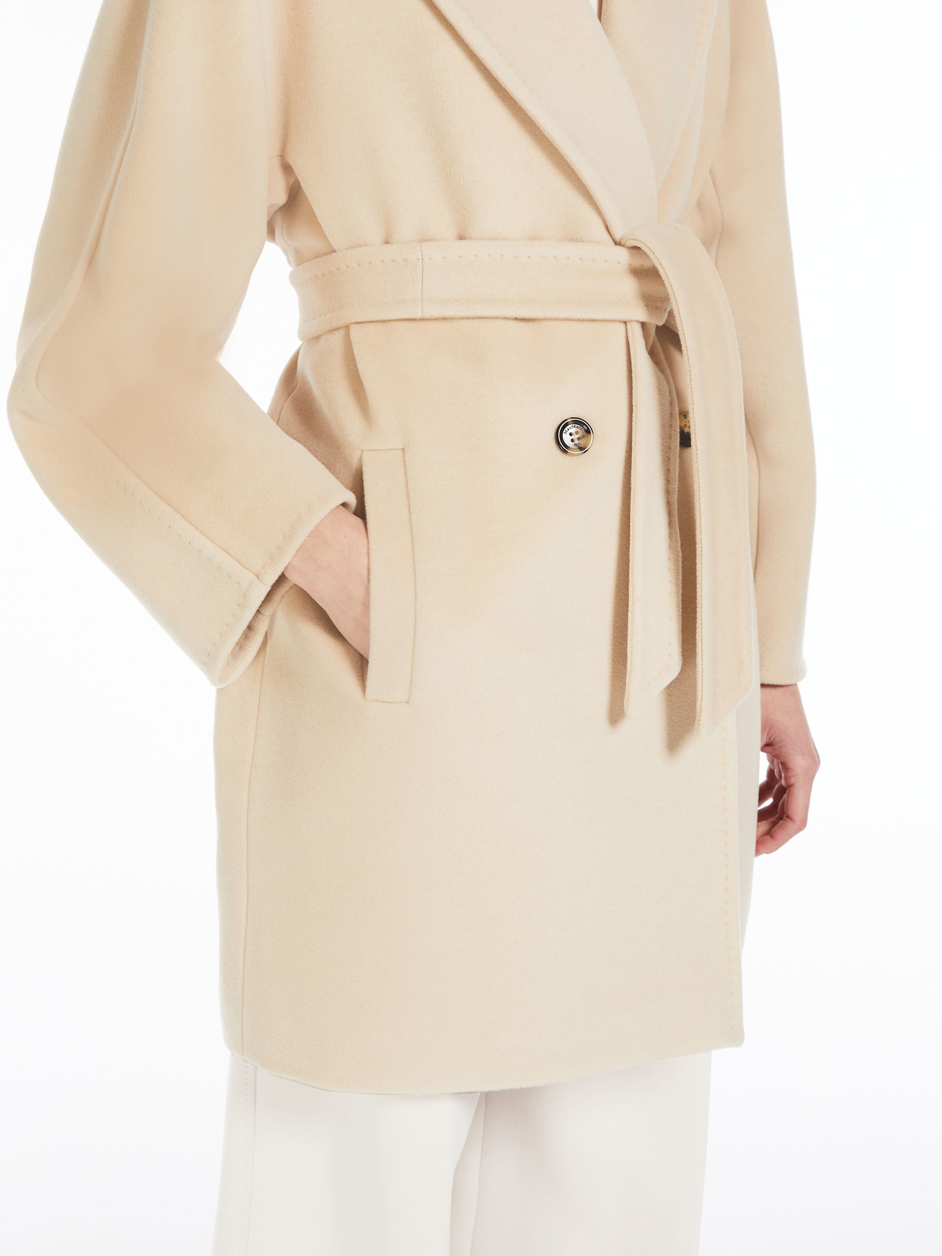Max Mara Oversized Wool And Cashmere Coat With Lapel Collar And Kimono Sleeves In Nude