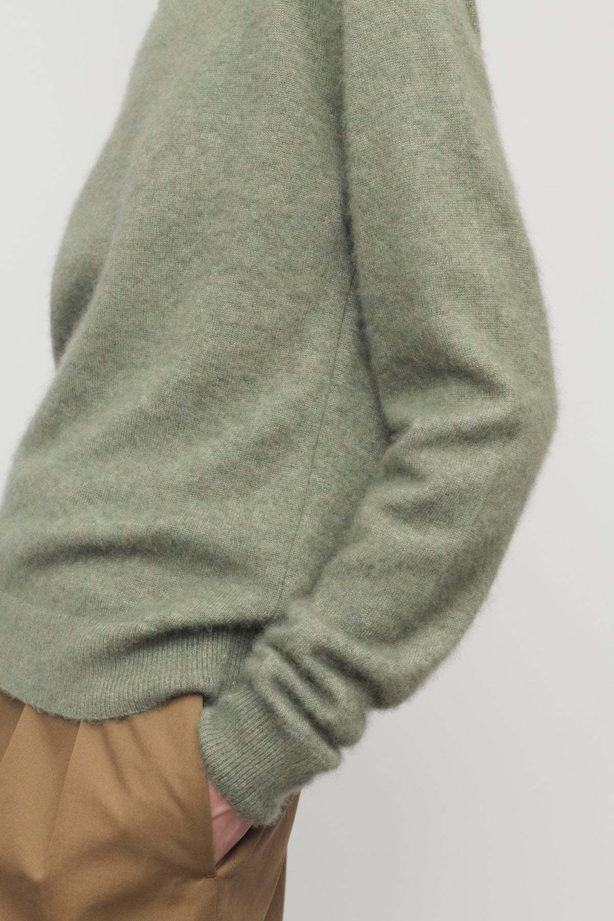 The Row Lorynna Velvet-blend Top In Green