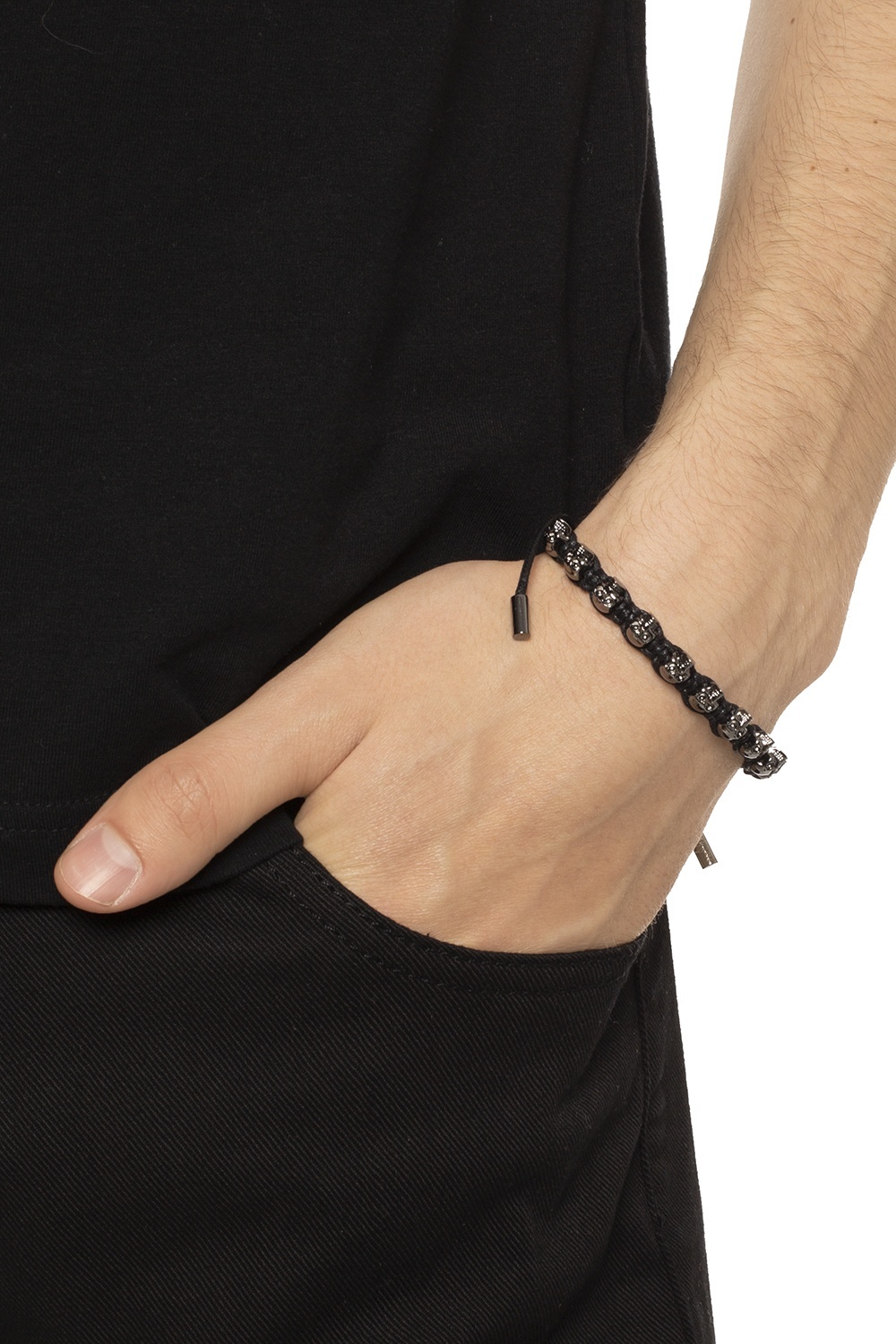 Alexander Mcqueen Skulls Bracelet In Black