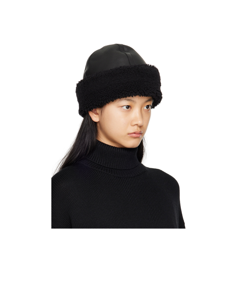 Totême A Brimmed Hat In Black