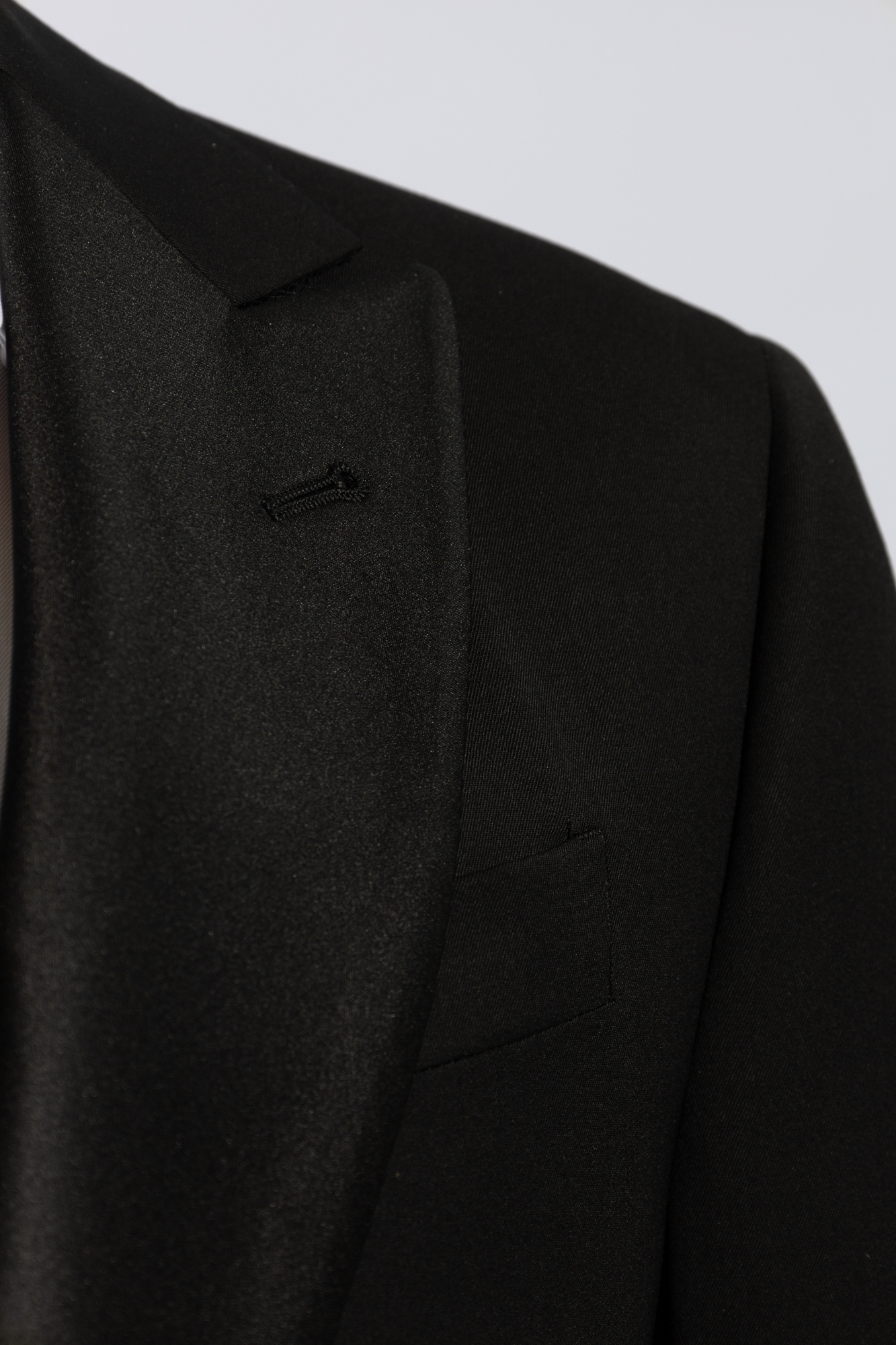 Giorgio Armani Single-breasted Tailored Suit In Black