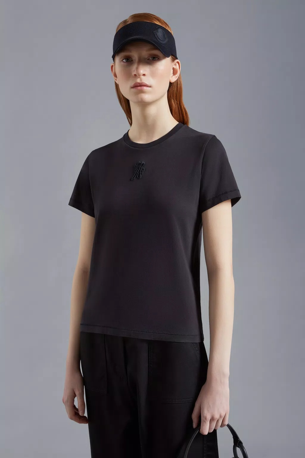 Moncler Logo Embroidered Crewneck T-shirt In Gray