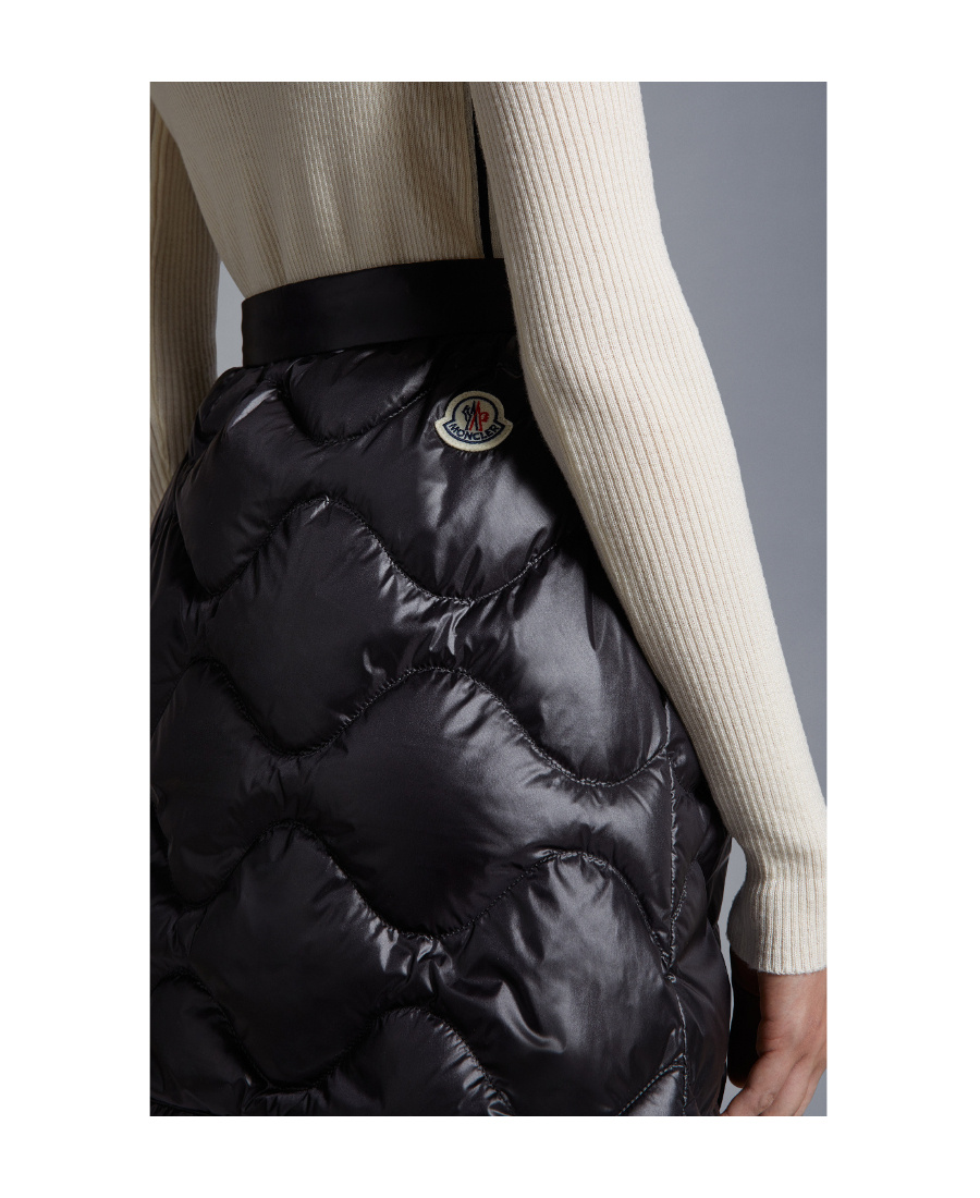 Moncler Padded Quilted Mini Skirt In Black