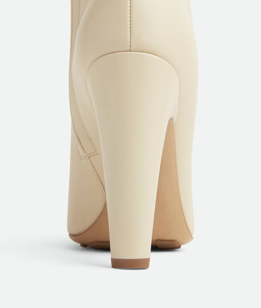Bottega Veneta Sea Salt Canalazzo Boot In Nude