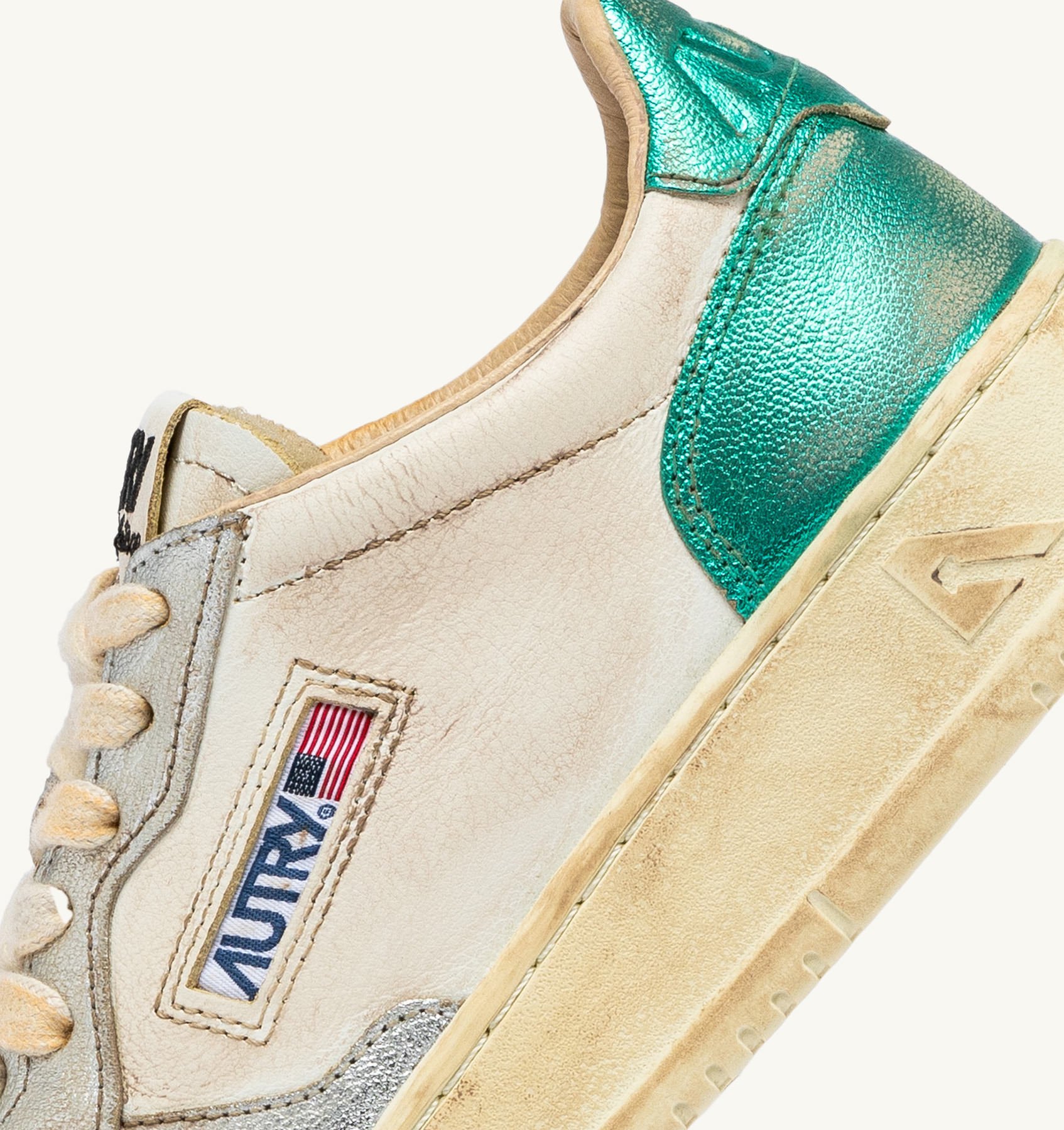 Autry Medalist Super Vintage Sneakers Avlw Sv17 In Nude