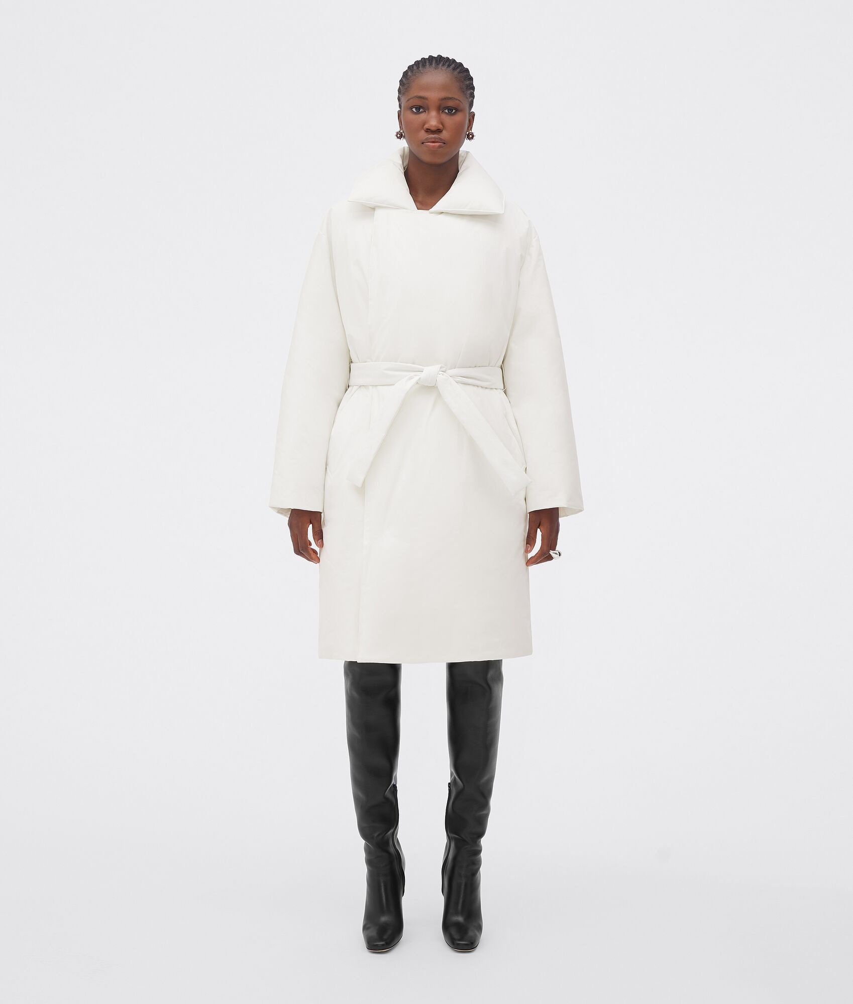 Bottega Veneta Long Down Jacket With Belt In White
