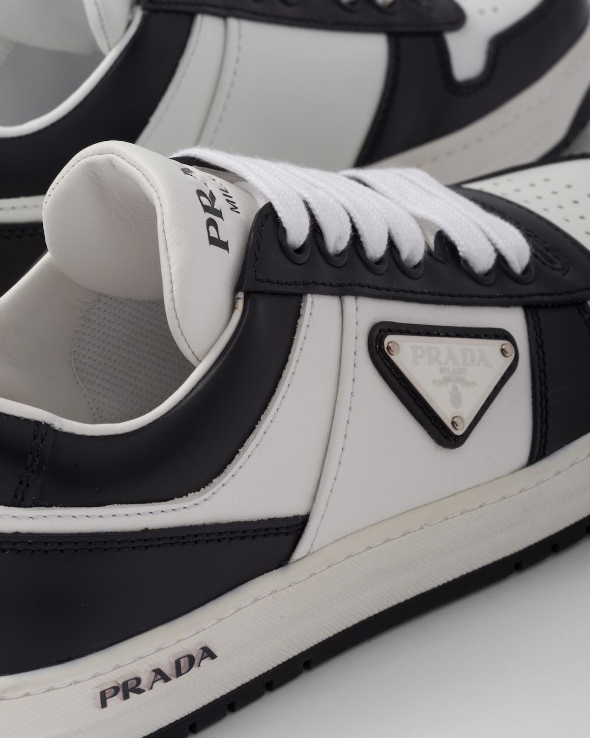 Prada Downtown Sneaker Aus Perforiertem Leder In White