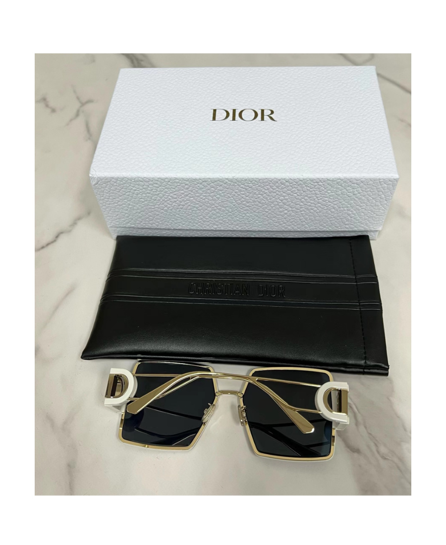 Dior Logo Sunglasses In Black