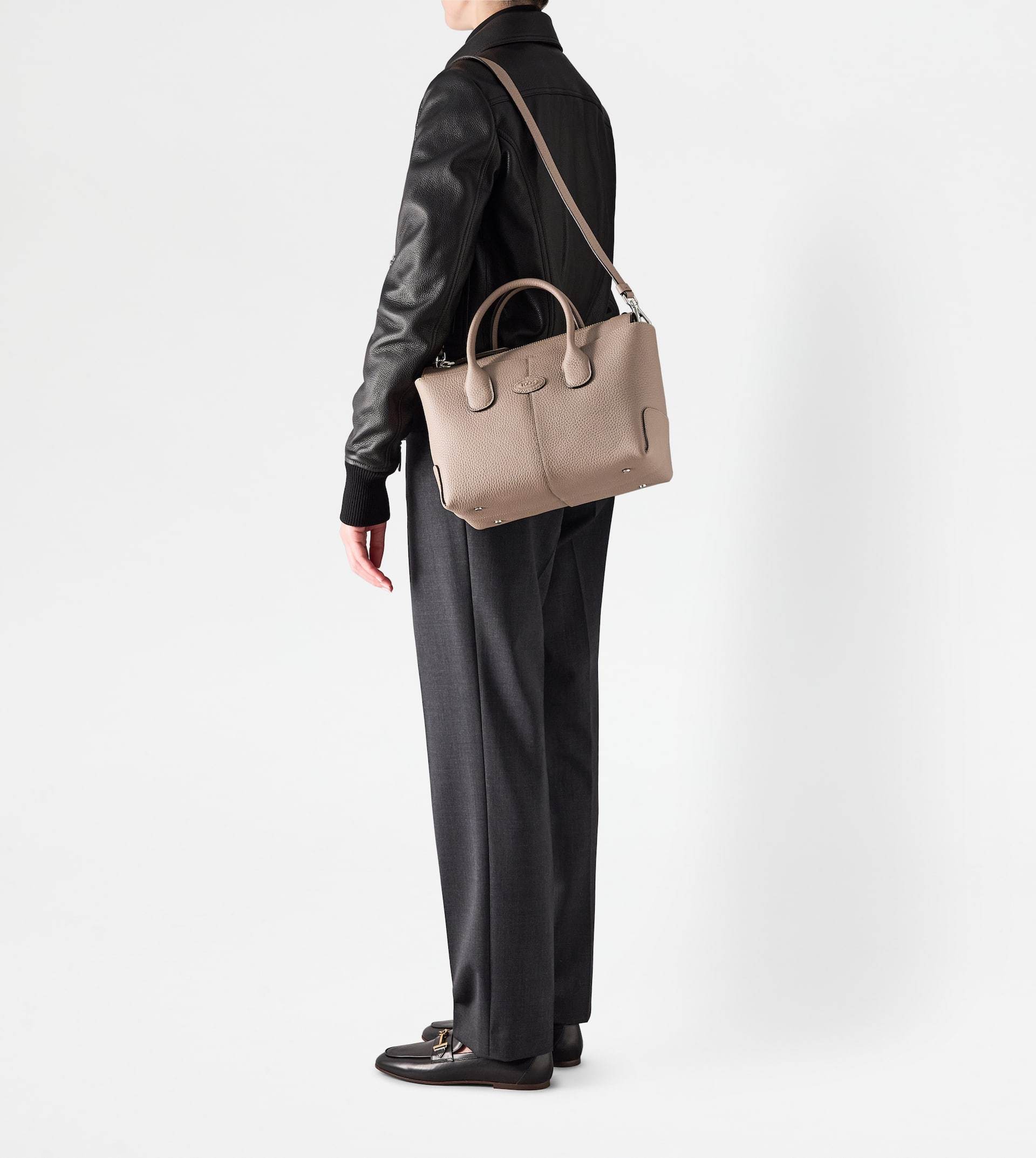 Shop Tod's Small Di Tote Bag In Nude