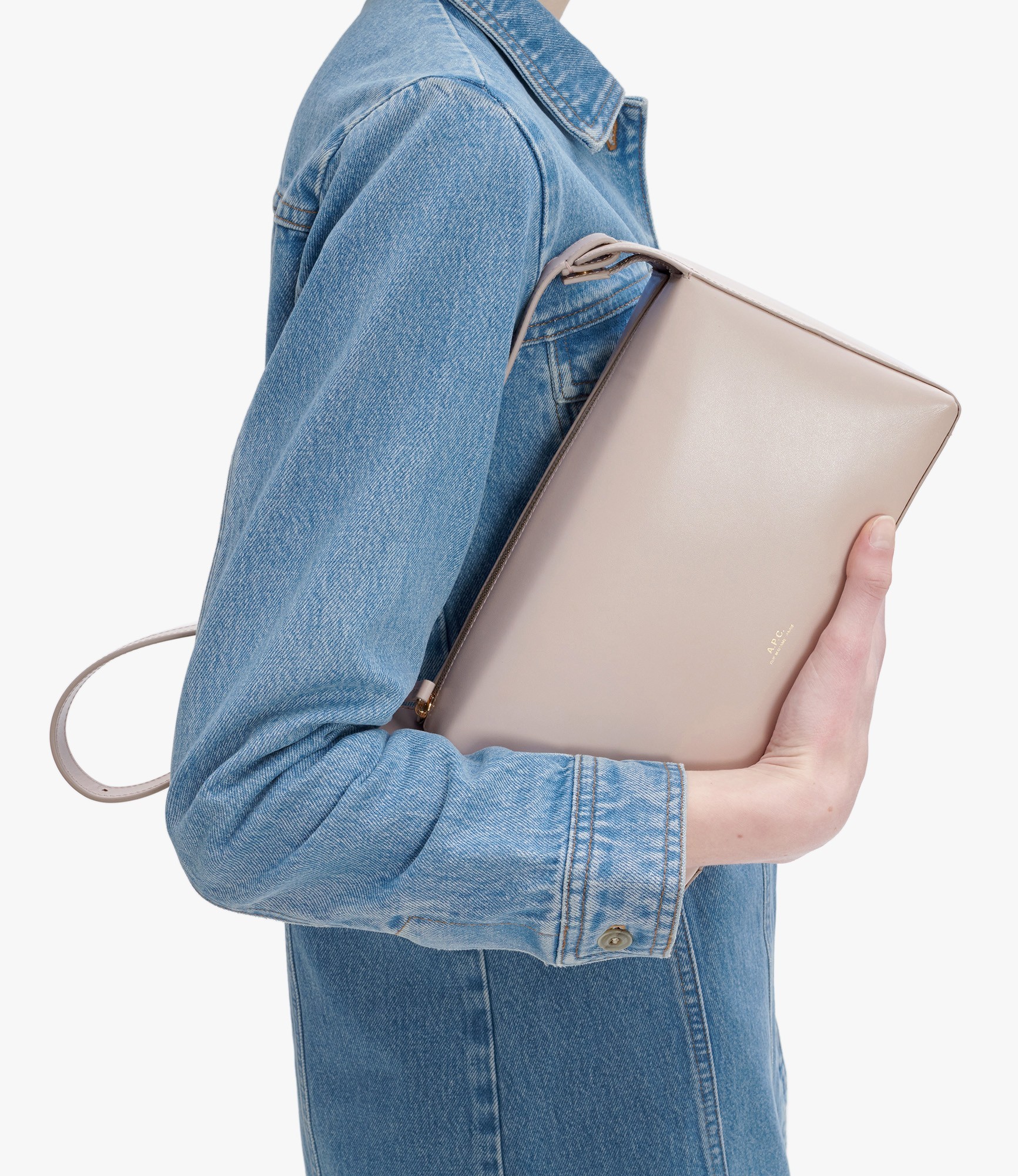 Apc A.p.c. Virginie Zipped Shoulder Bag