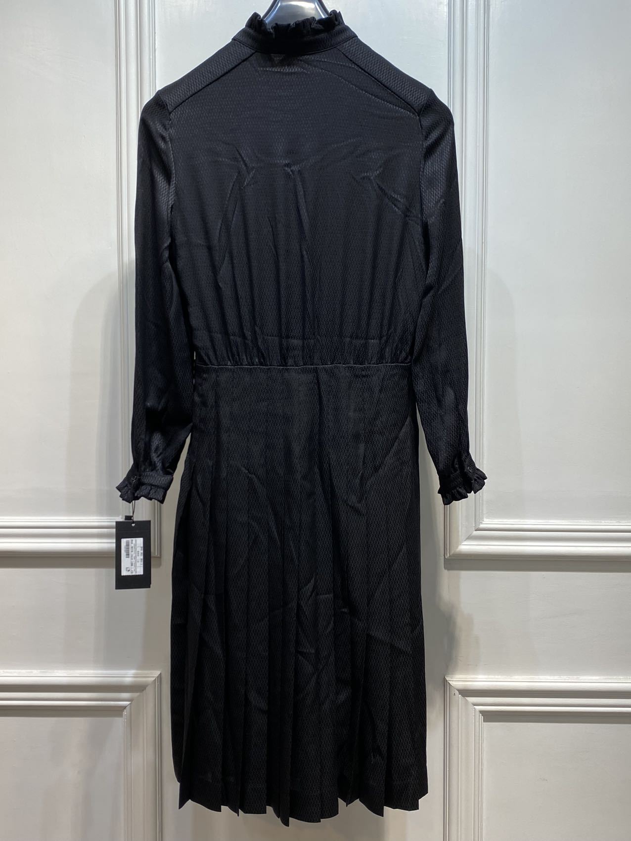 Saint Laurent Pleated Long-sleeved Dress In Black