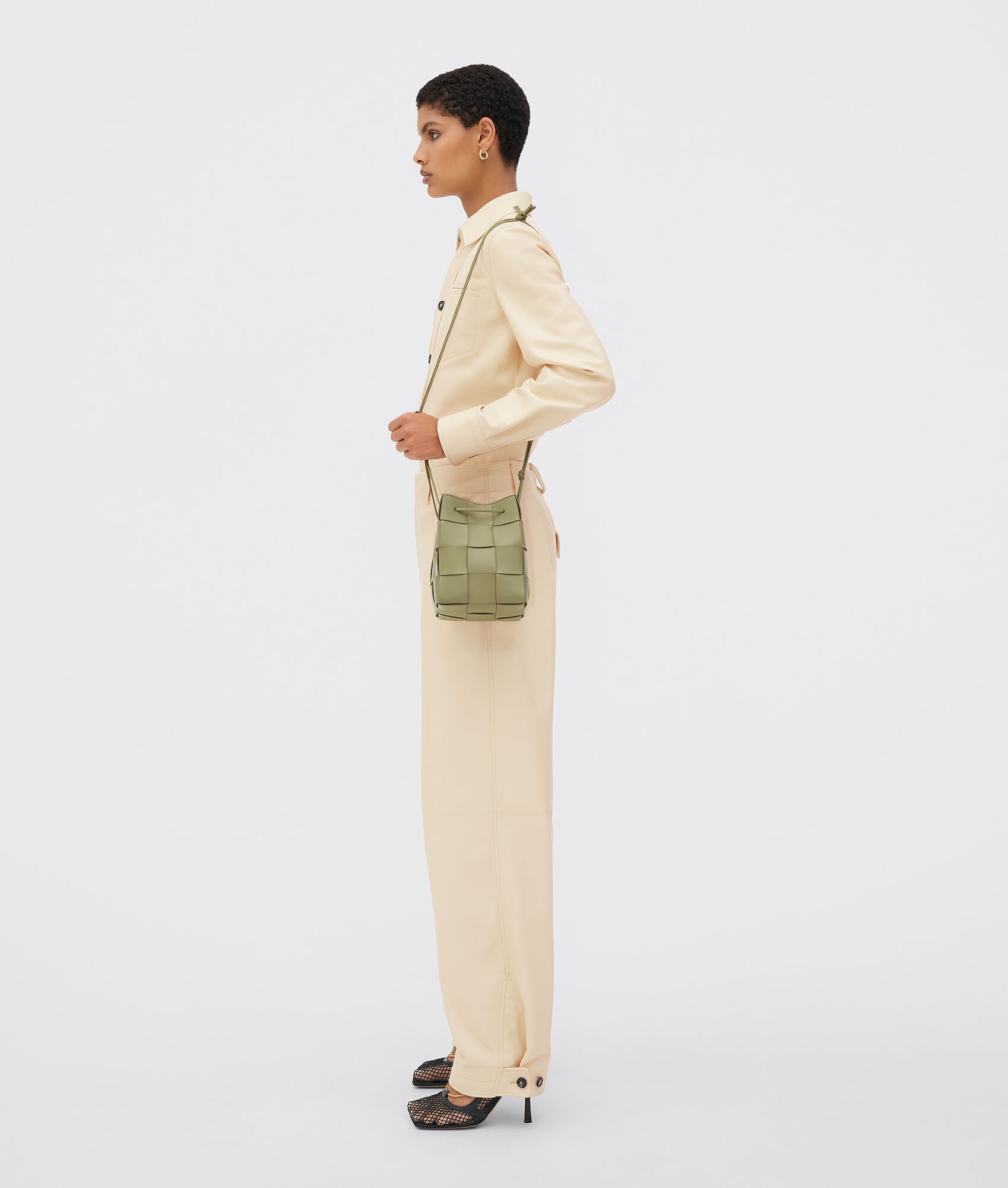 Bottega Veneta Small Cassette Shoulder Bag In Nude