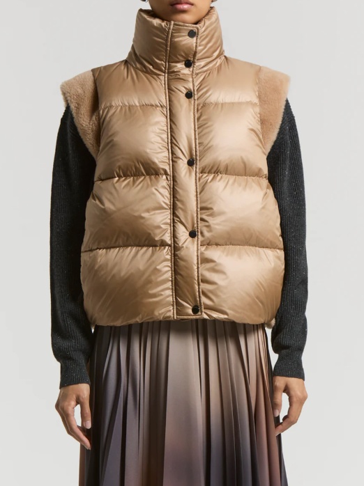 Peserico Down Vest With Winged Collar In Brown