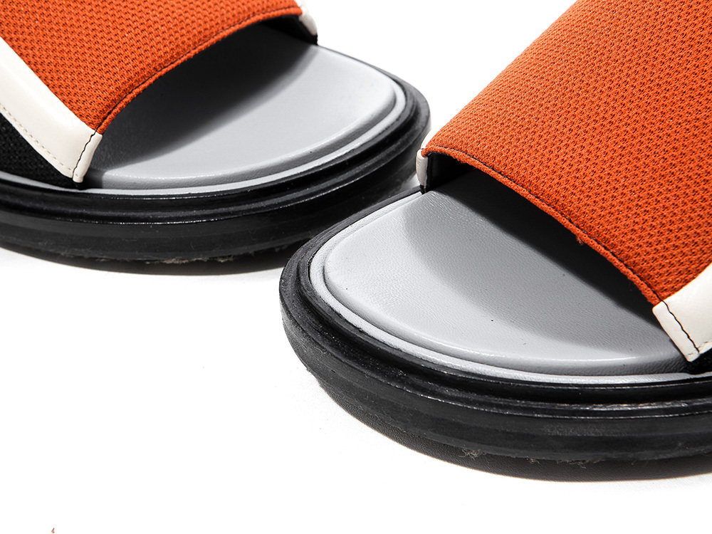 Marni Open-toed Flat Sandals In Black