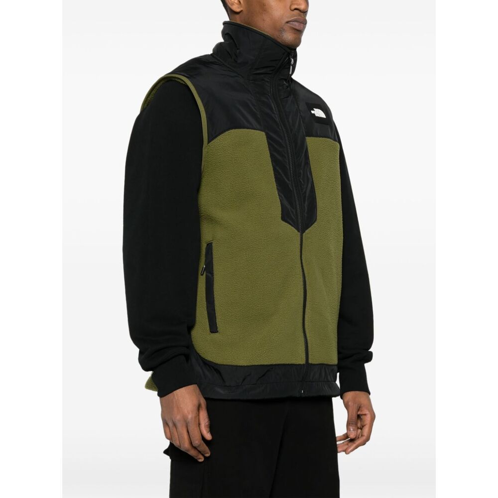 The North Face Zipper Vest In Green
