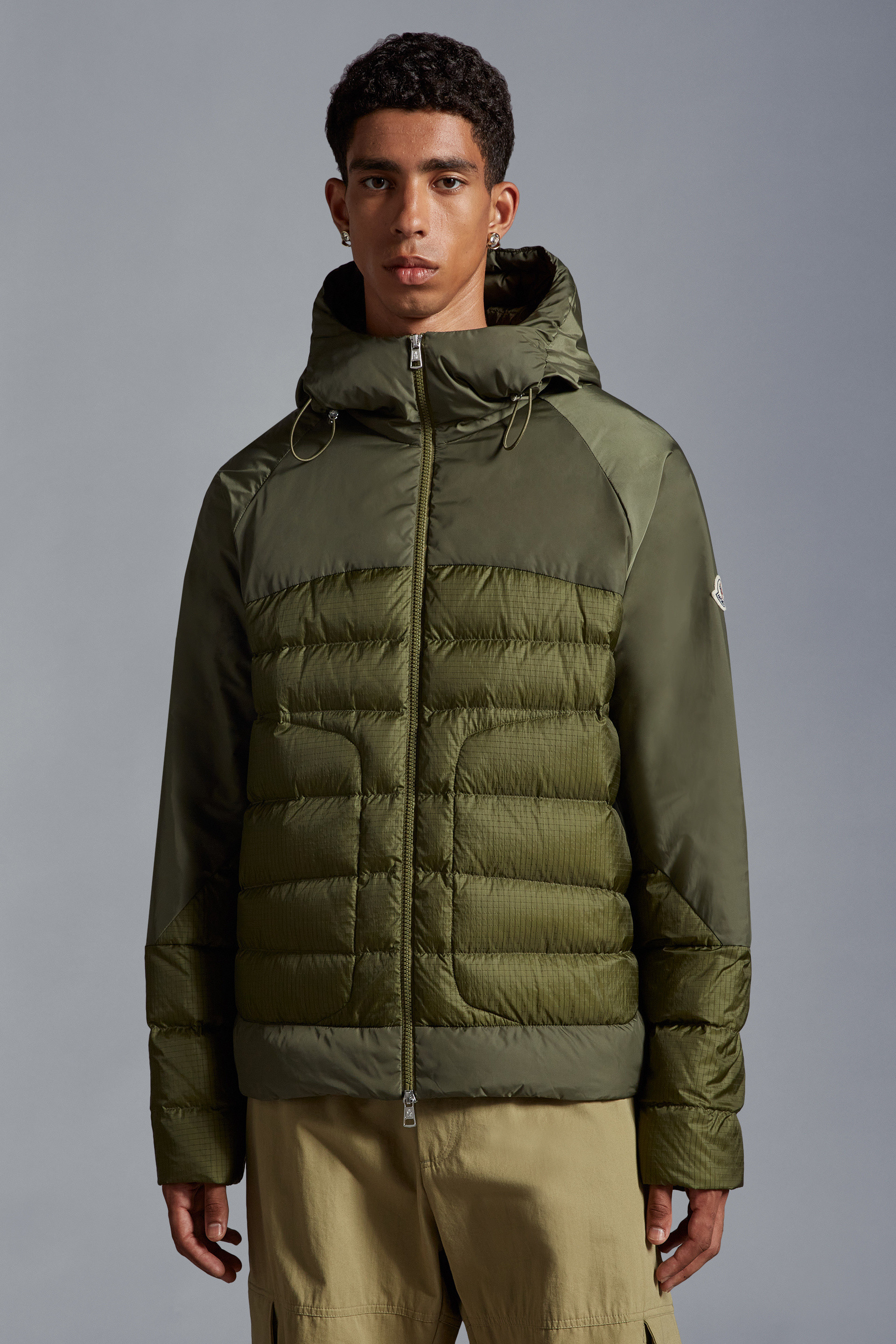 Moncler Gloas Quilted Puffer Jacket In Green