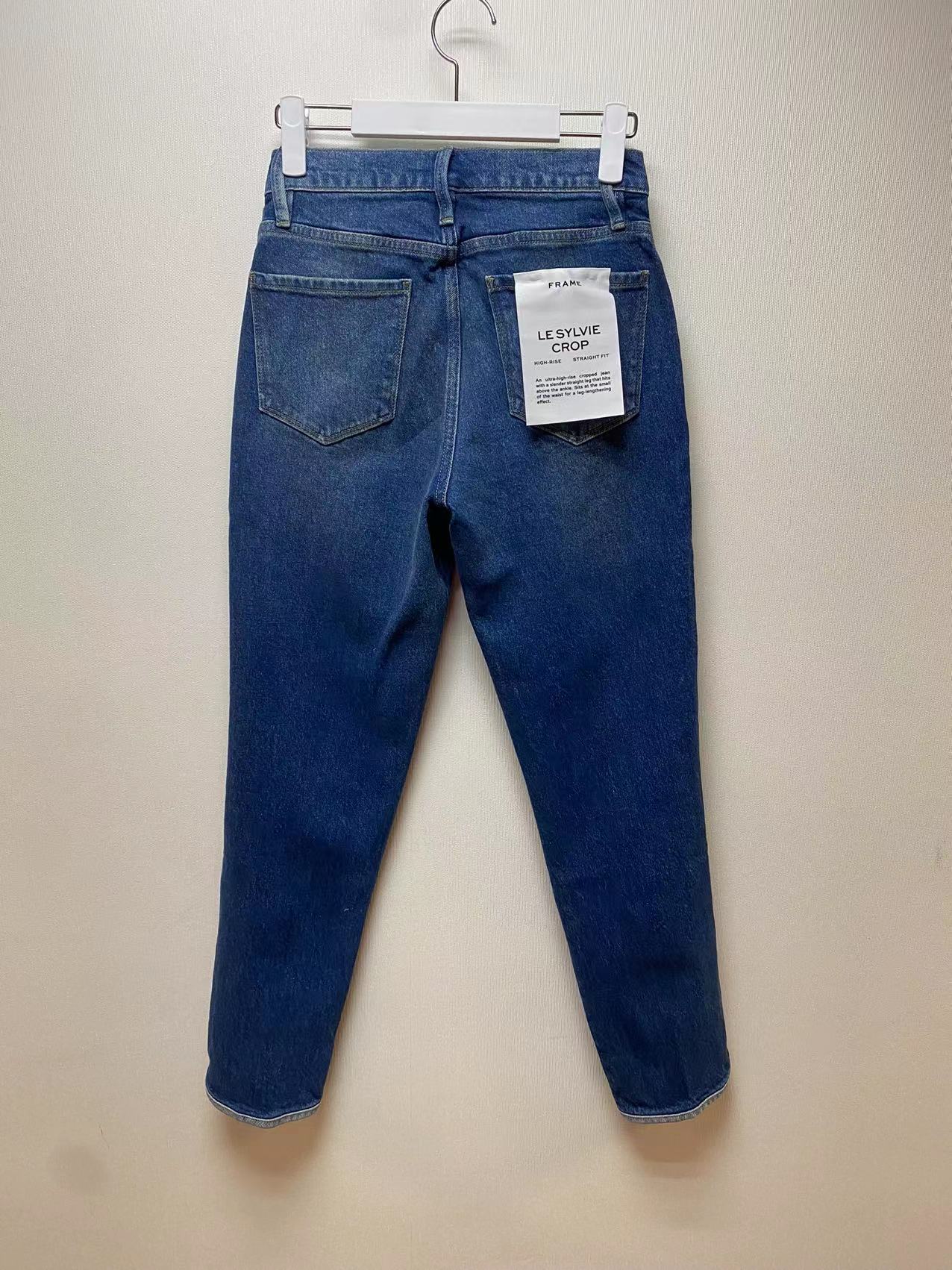 Frame Straight Jeans In Blue