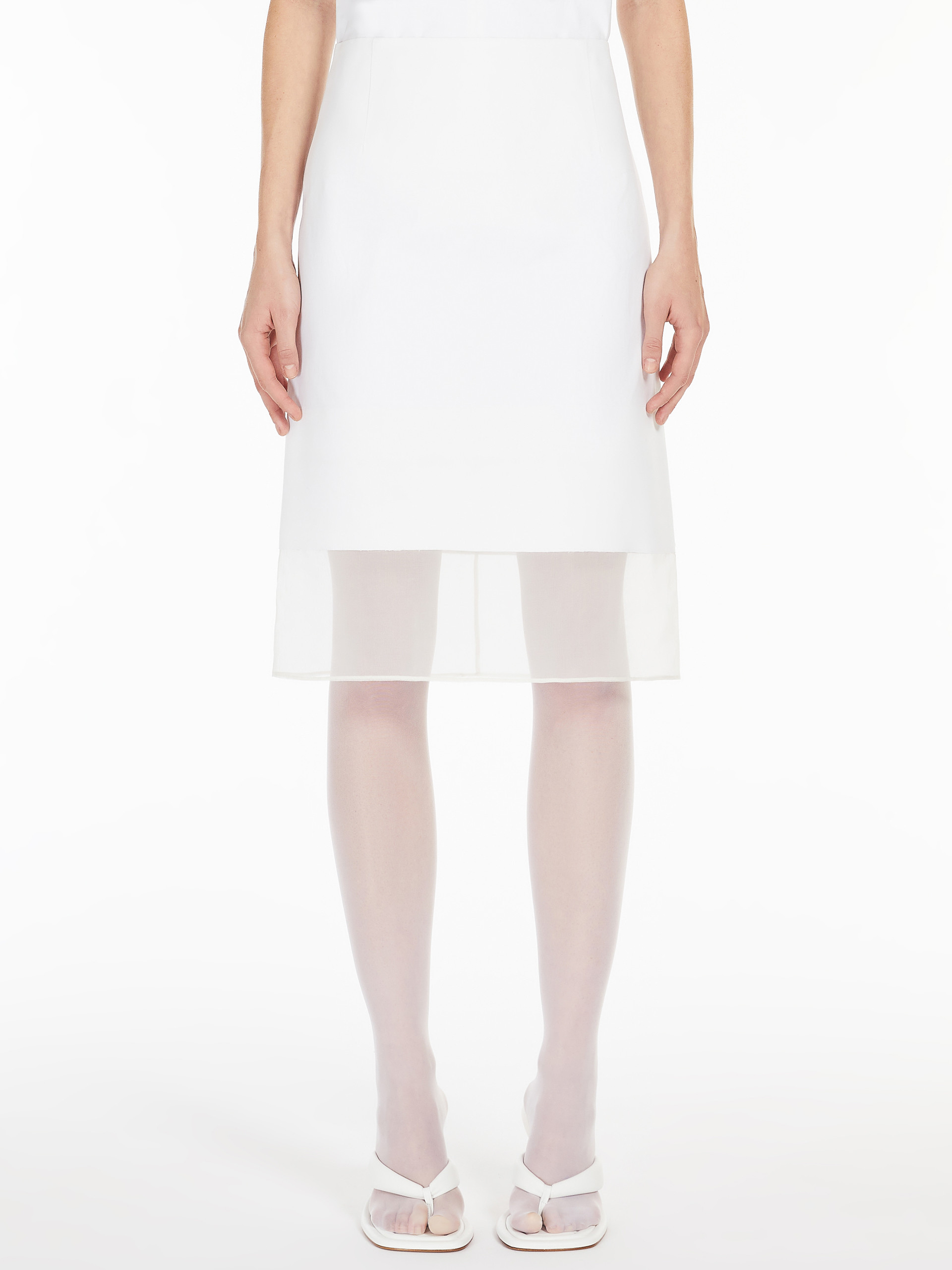 Max Mara Zipper Skirt On The Back In White
