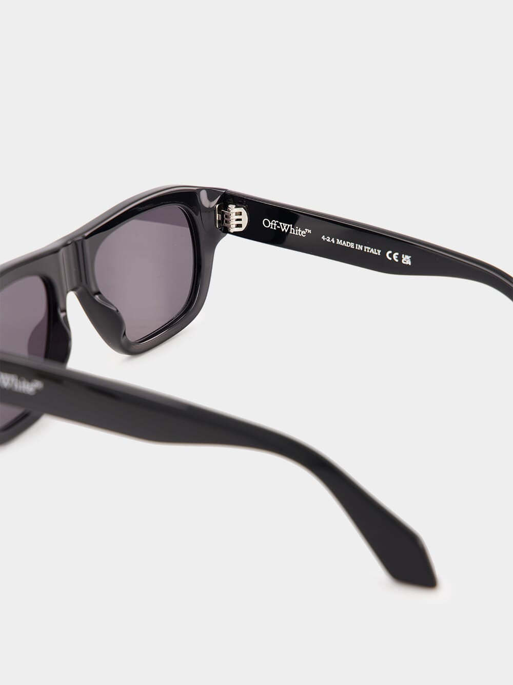 Off-white Logo Sunglasses In Gray