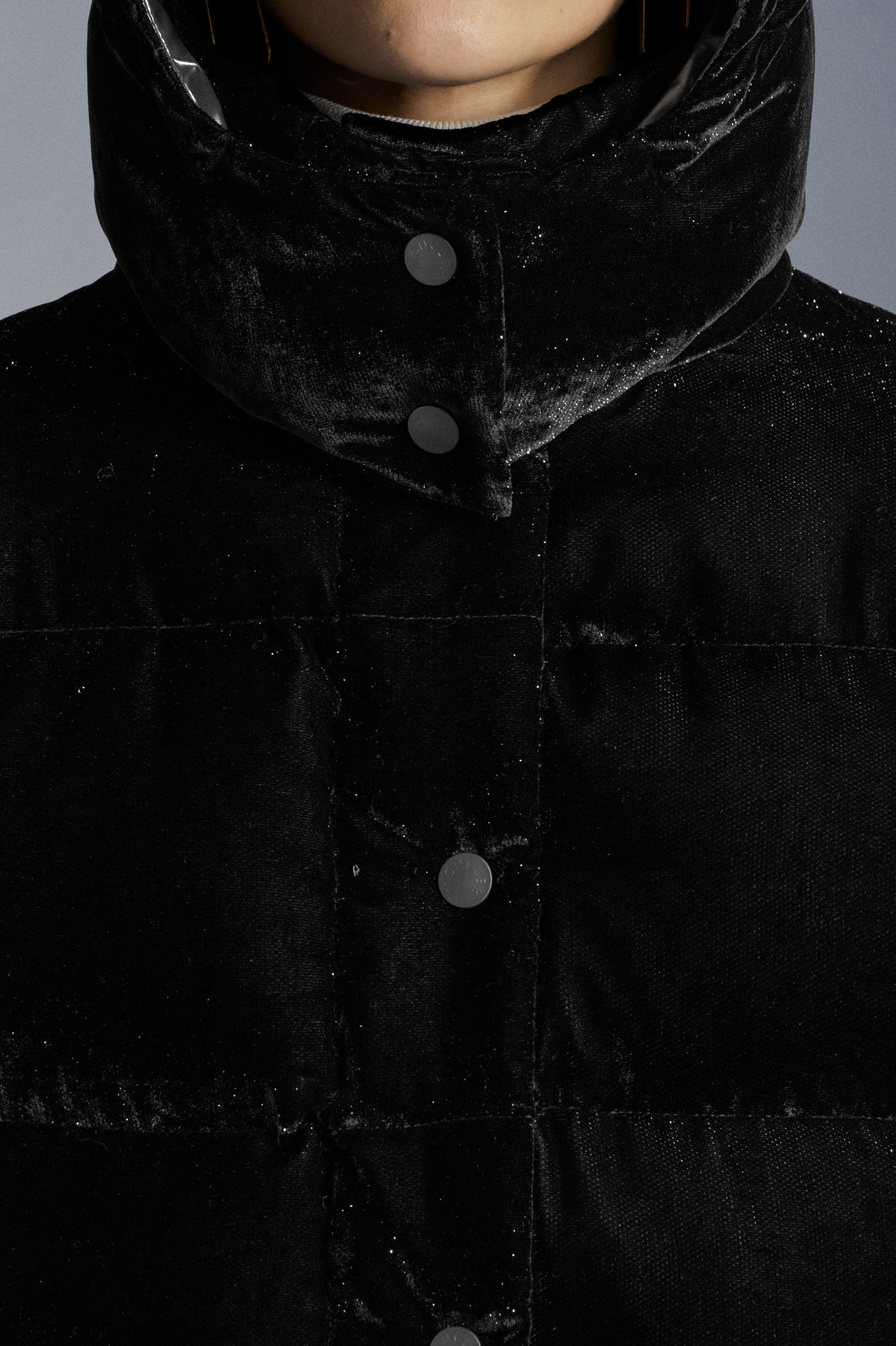 Moncler Monc Daos Pffr Jkt Vlvt Hdd W Tnl Log In Black