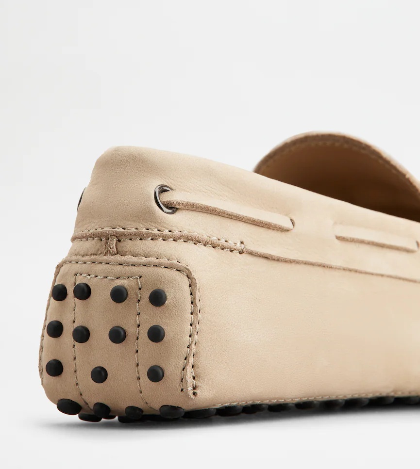 Tod's Bow-detail Leather Loafers In Nude