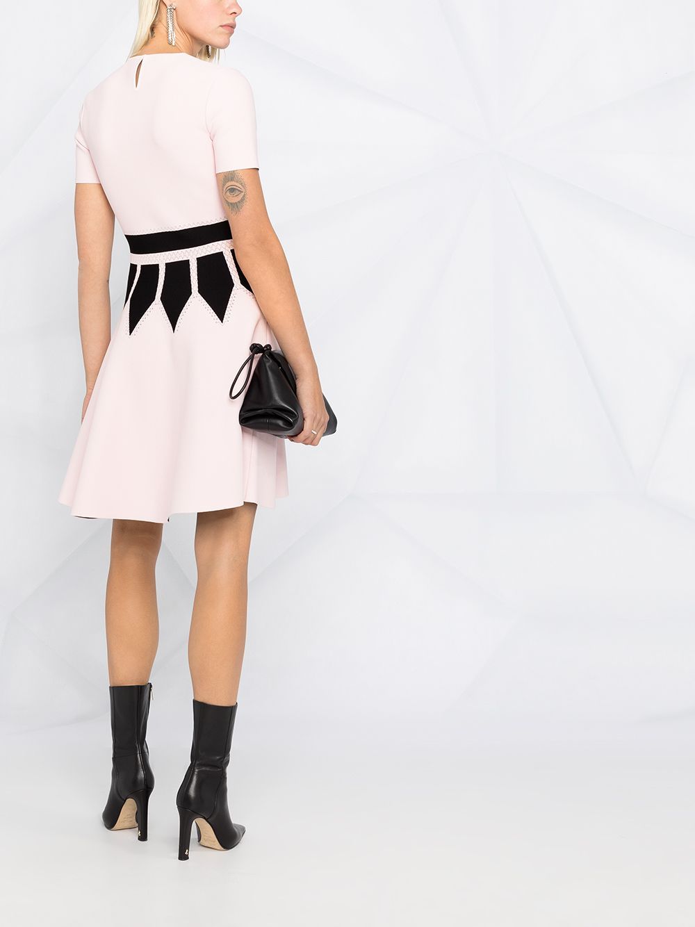 Alexander Mcqueen Round-collar Short-sleeve Dress In White