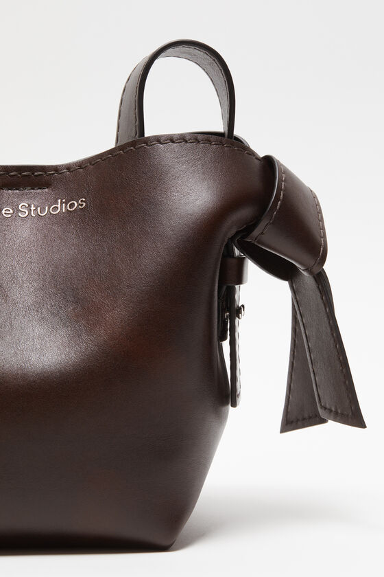 ACNE STUDIOS SMALL MUSUBI LEATHER TOTE BAG