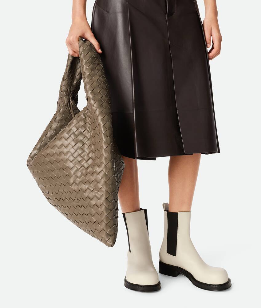 Bottega Veneta Women's Ivory Leather Cliff Ankle Boots In Black