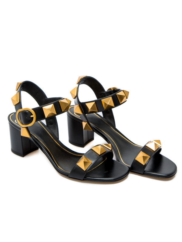 Valentino Roman Stud 60mm Block-heel Sandals In Black