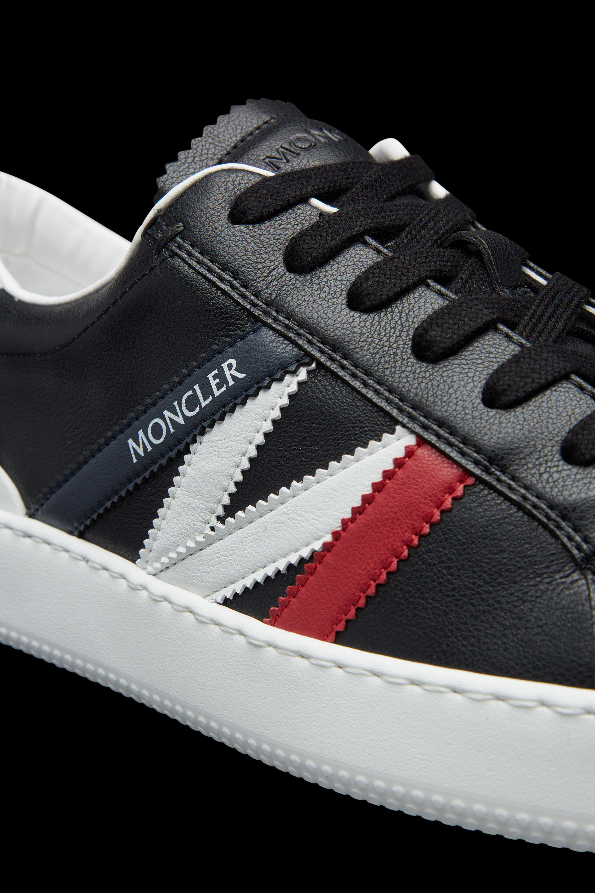 Moncler Logo-print Lace-up Sneakers In Black