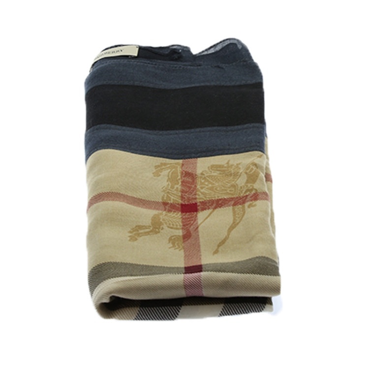 Burberry Checkered Scarf In Black