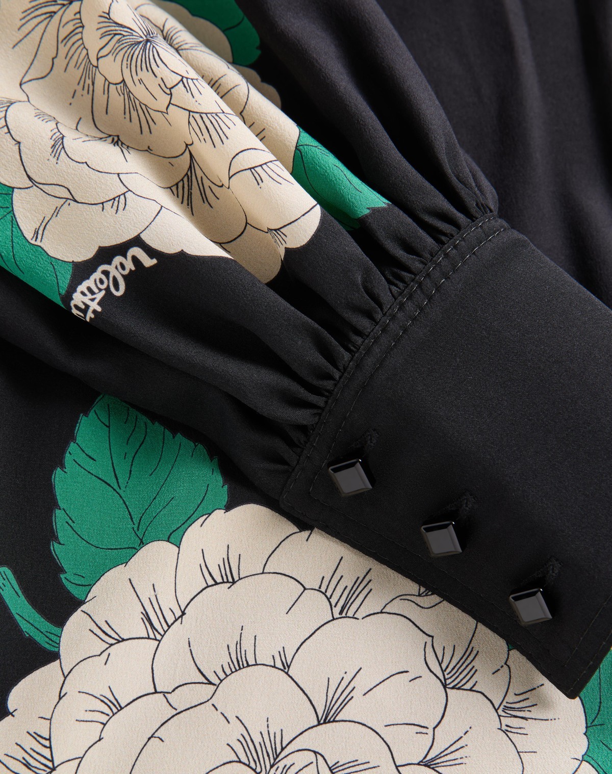 Valentino Crepe De Chine Shirt With Apres L'hiver Print In Black