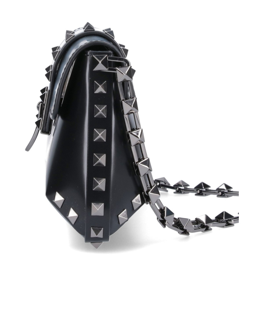 Valentino Garavani Rockstud Leather Shoulder Bag In Black