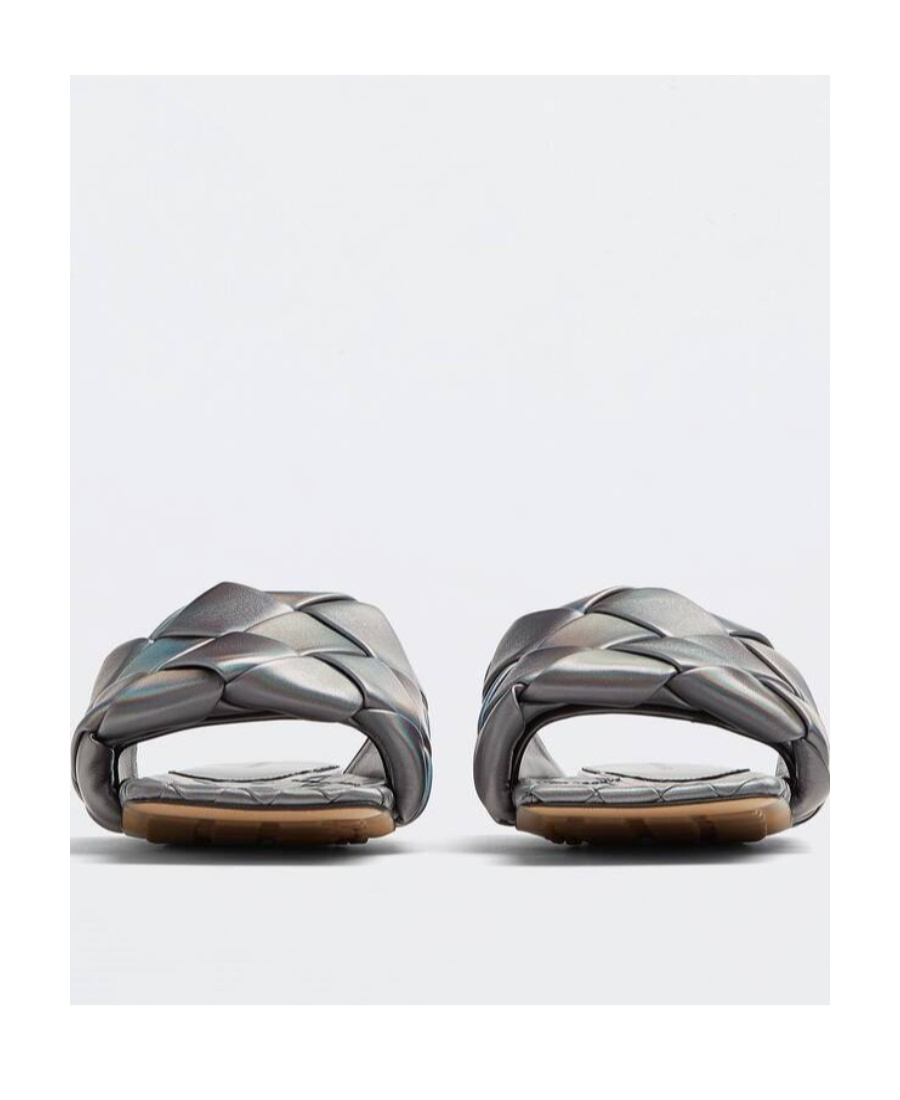 Bottega Veneta Lido Intrecciato Flat Sandals In Gray