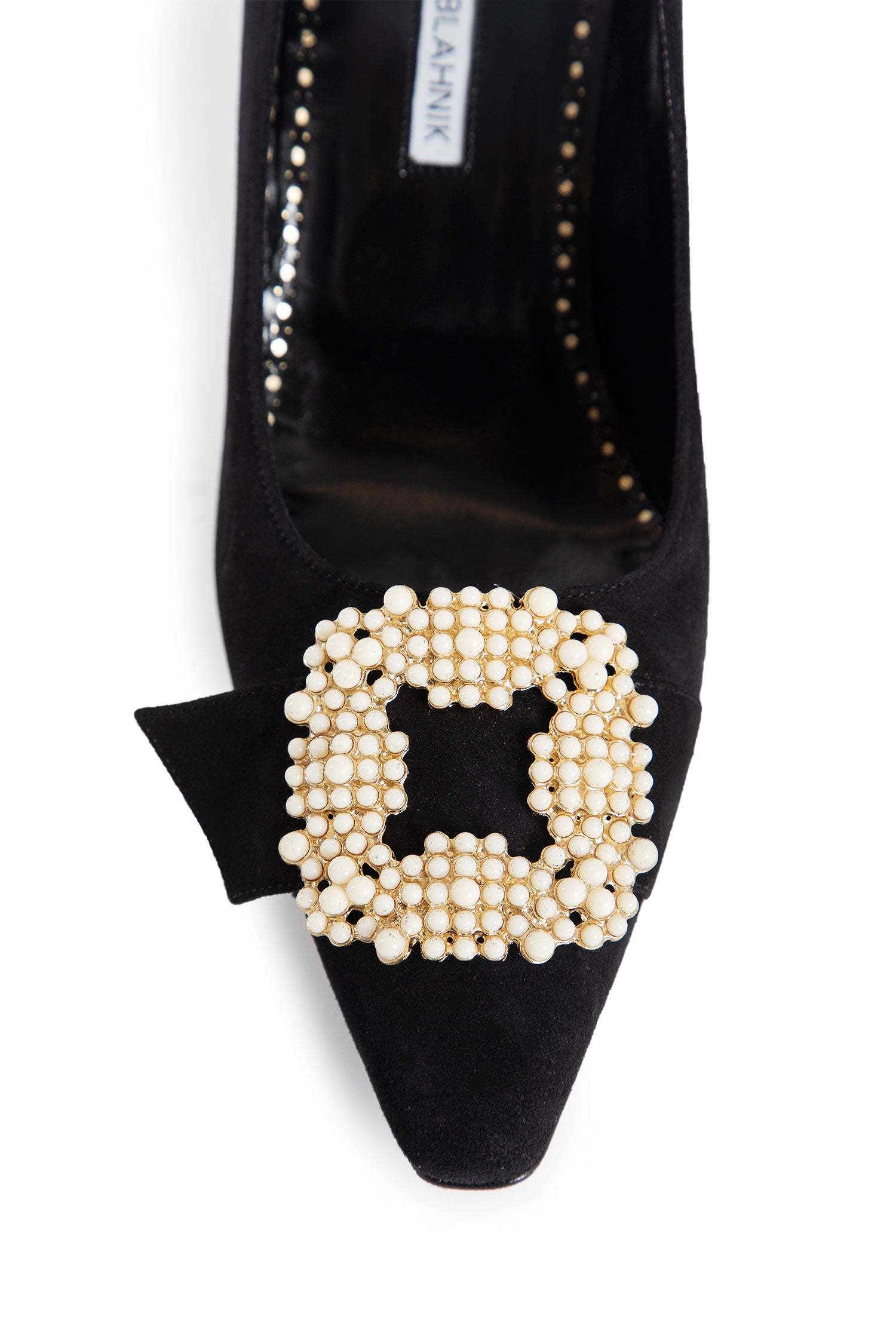 Manolo Blahnik Round Toe High Heels In Black