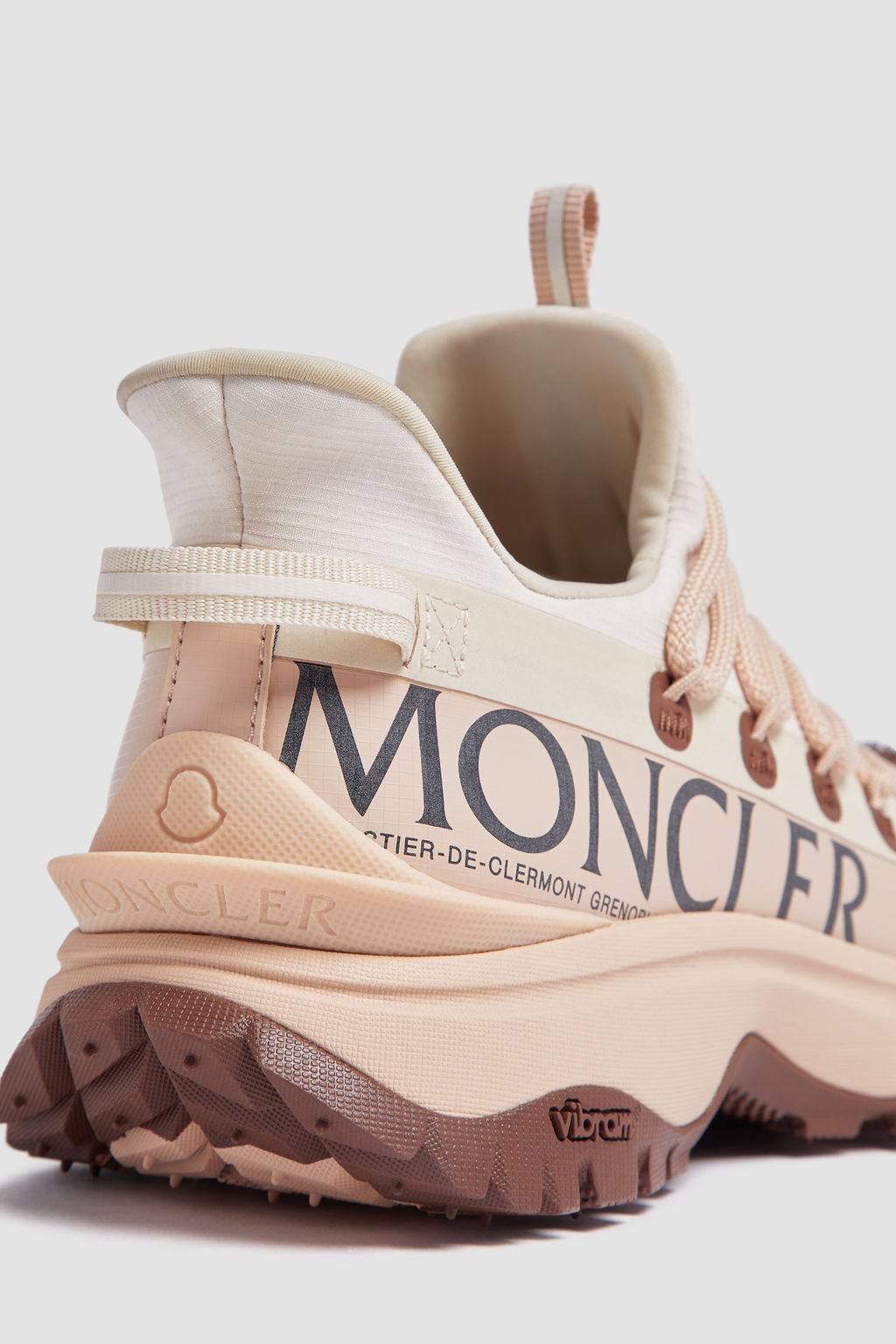 Moncler Women Trailgrip Lite2 Sneaker In Nude