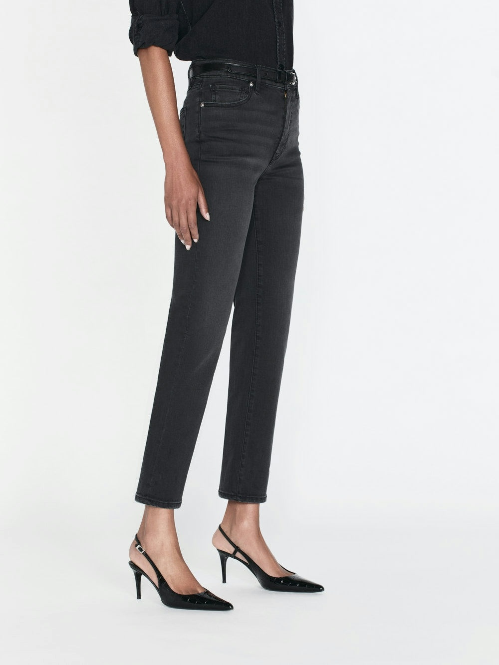 Frame Le Sleek Straight In Kerry In Black