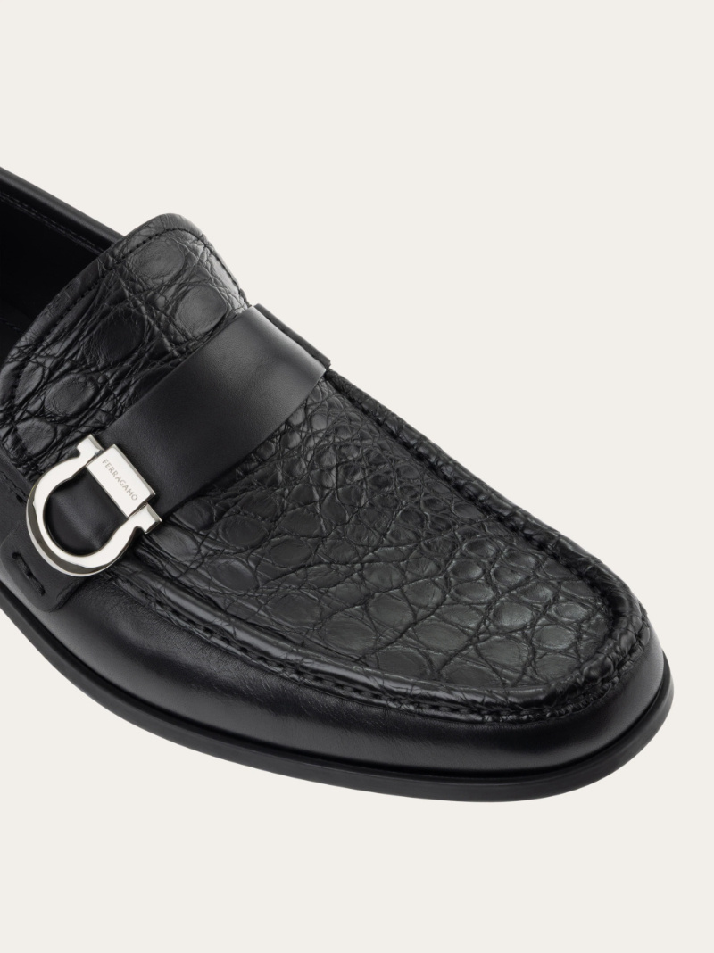 Ferragamo Loafer With Gancini Ornament In Black