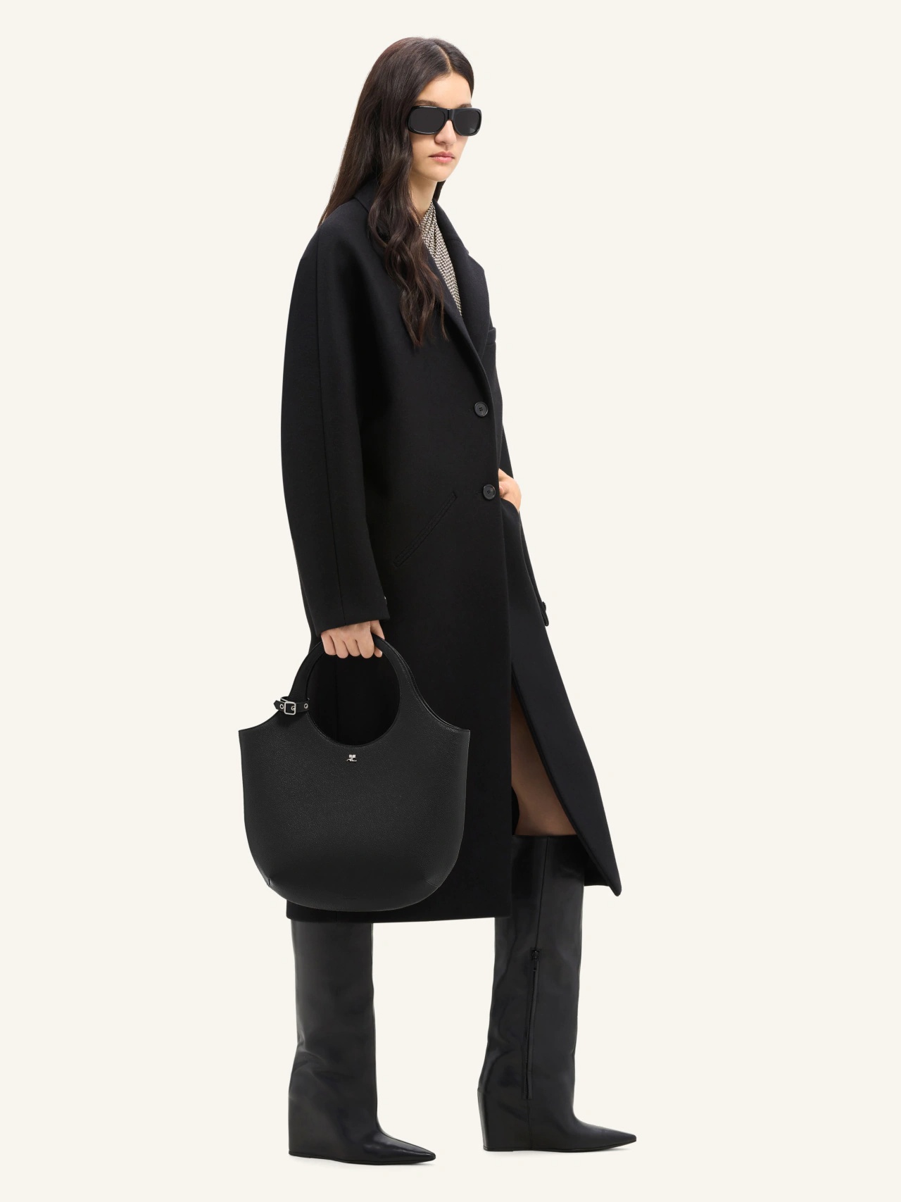 Courrèges Courreges Handbag In Calf Leather With Distinctive Cutout Handle In Black