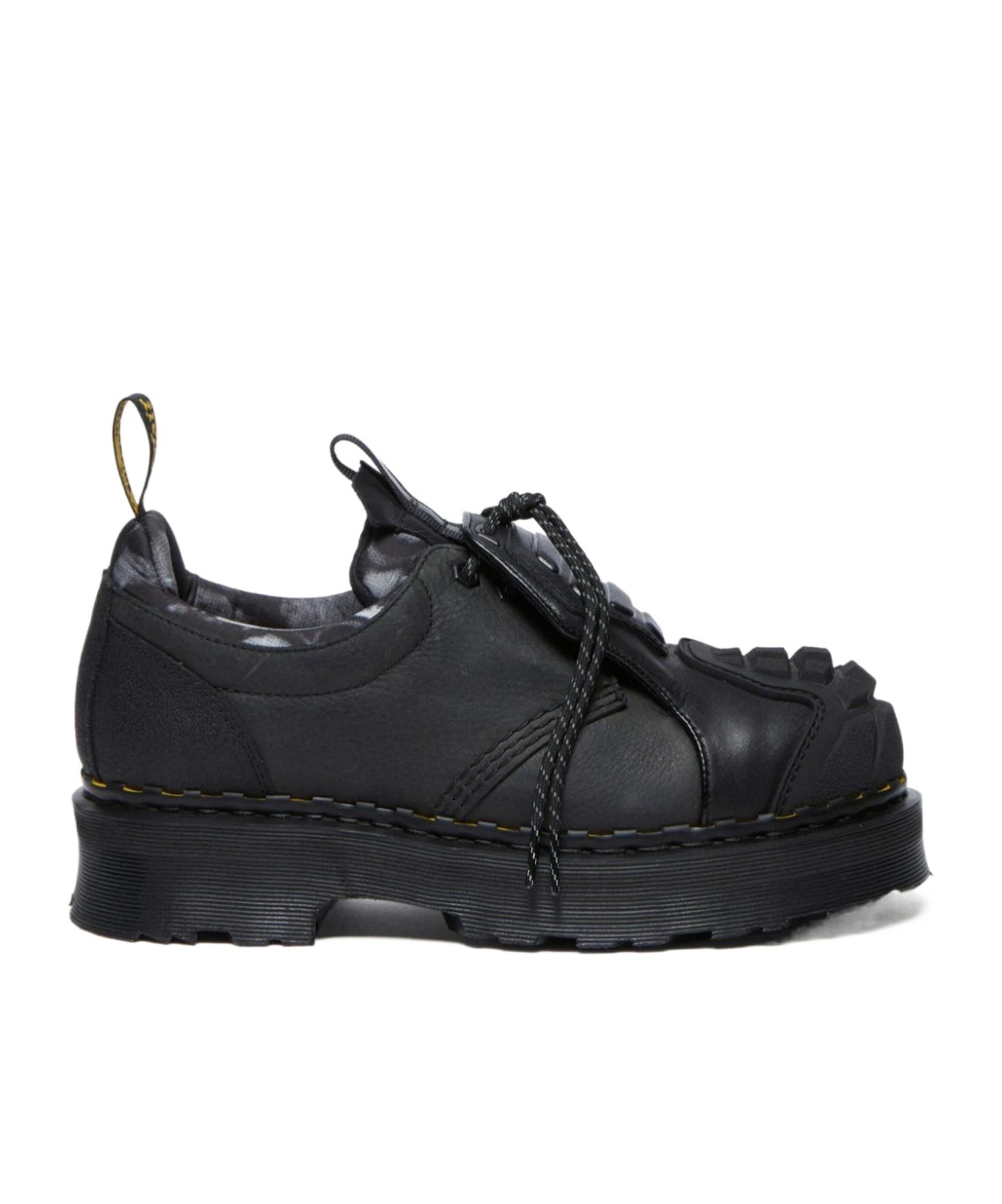 Dr. Martens Lacing Casual Shoes In Black