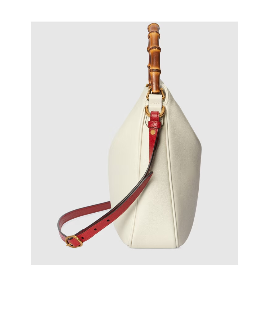 Gucci Diana Medium Shoulder Bag In White