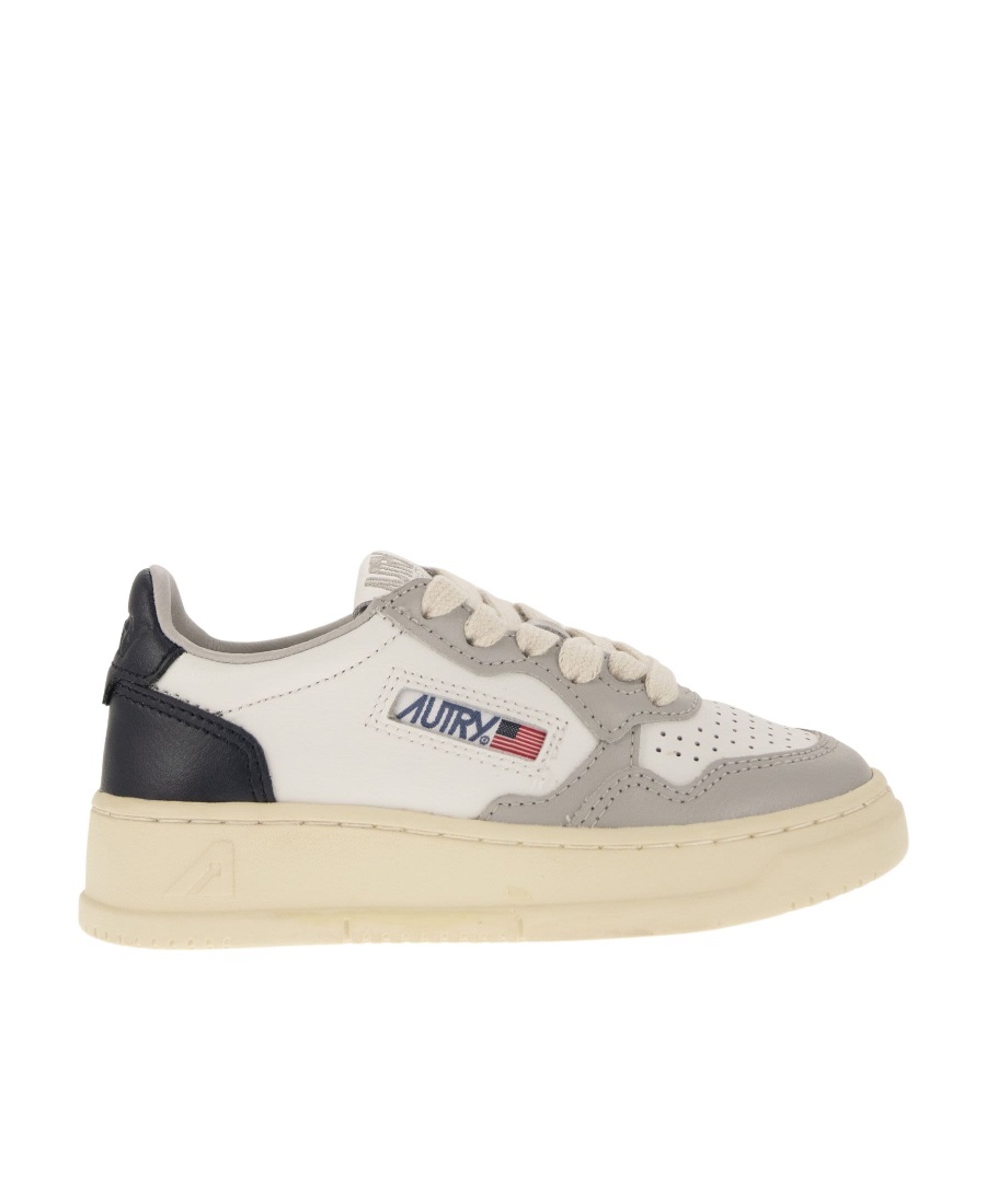 Autry Panelled Low-top Leather Sneakers In Nude