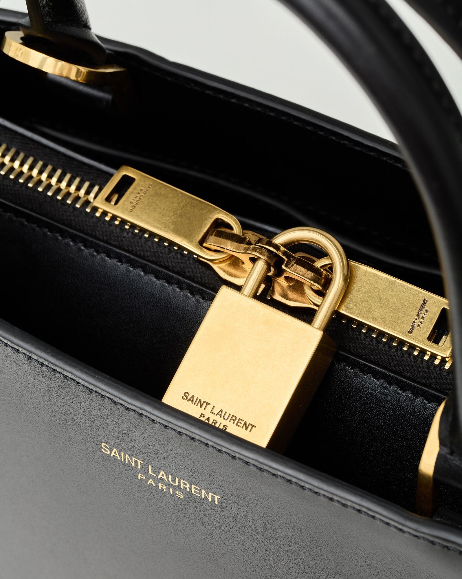 Saint Laurent Sac De Jour Small Duffle Bag In Black