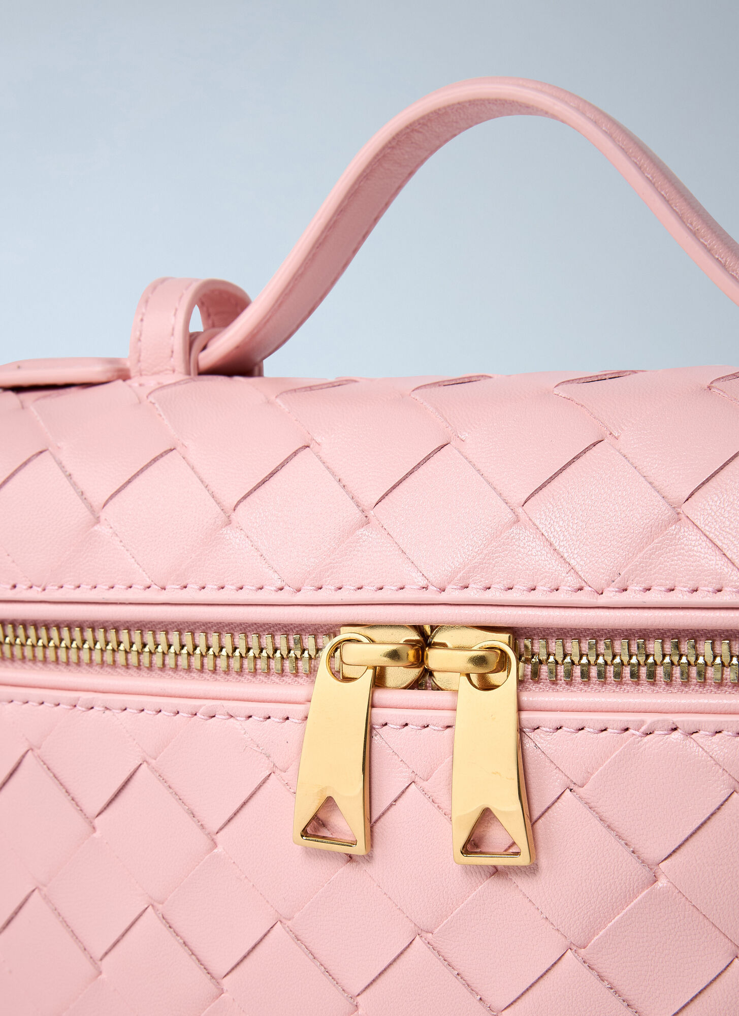 Bottega Veneta Women Bang Bang Shoulder Bag In Pink