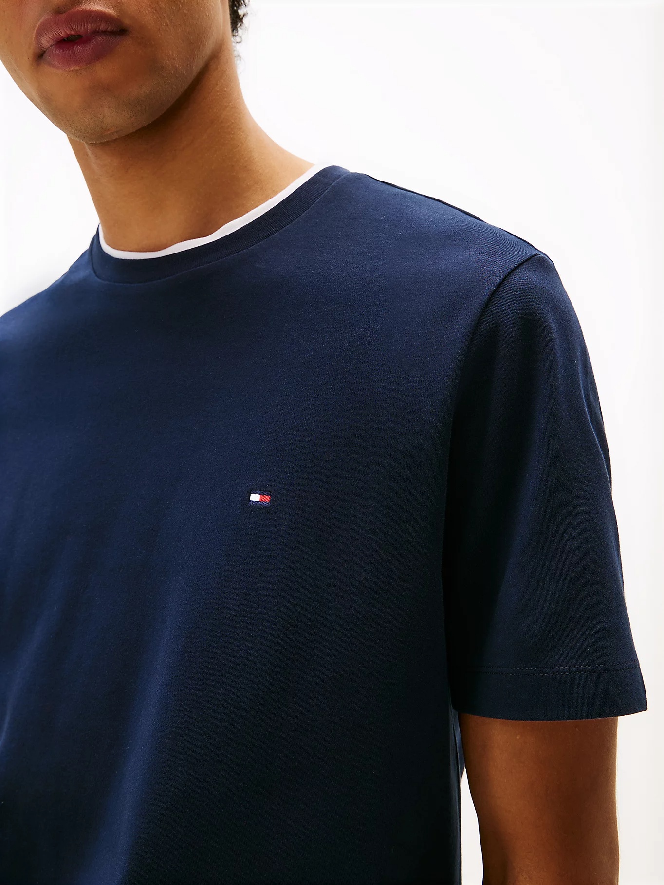 Shop Tommy Hilfiger Cotton T-shirt In Black