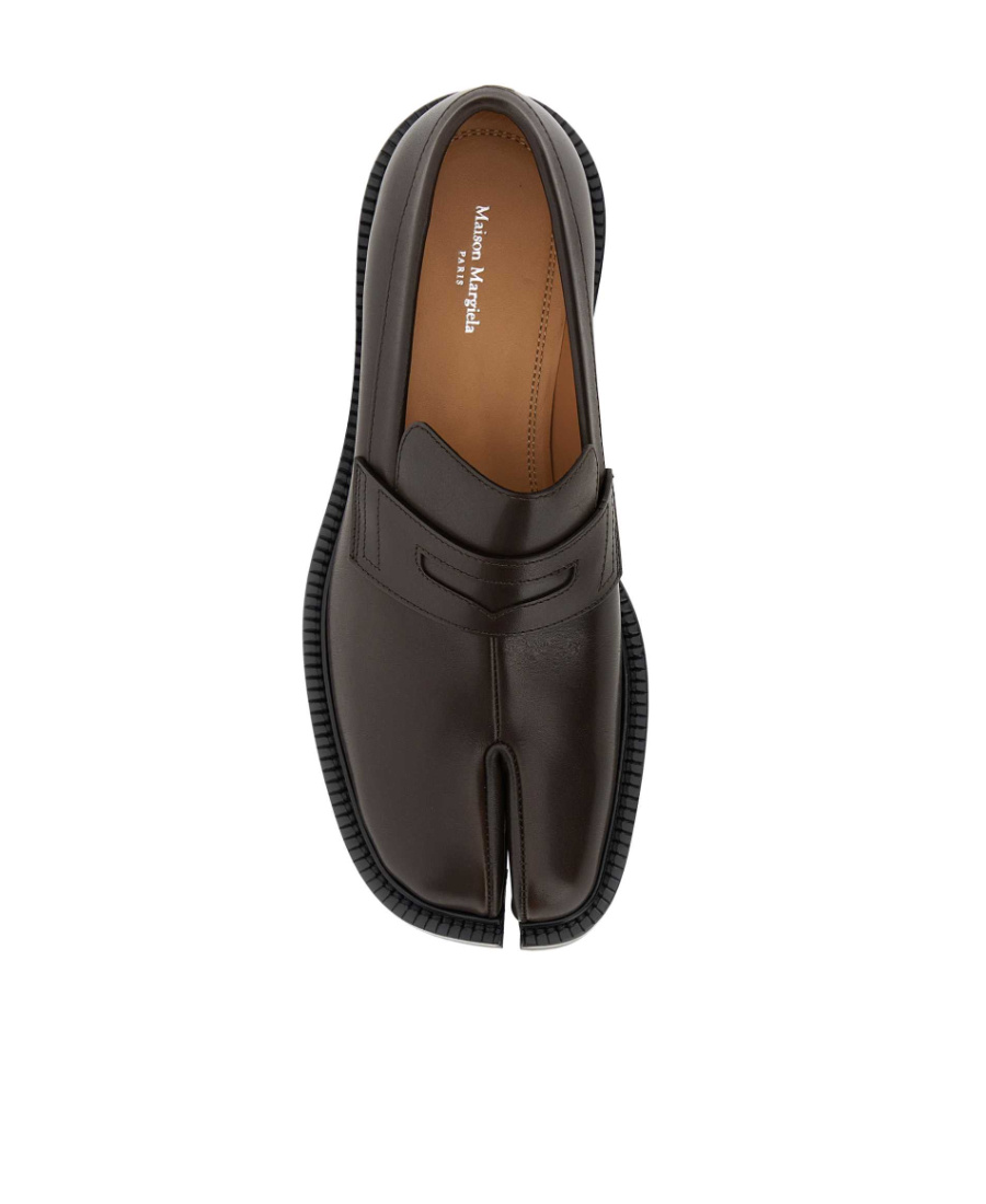 Maison Margiela Split Toe Happy Shoes In Brown