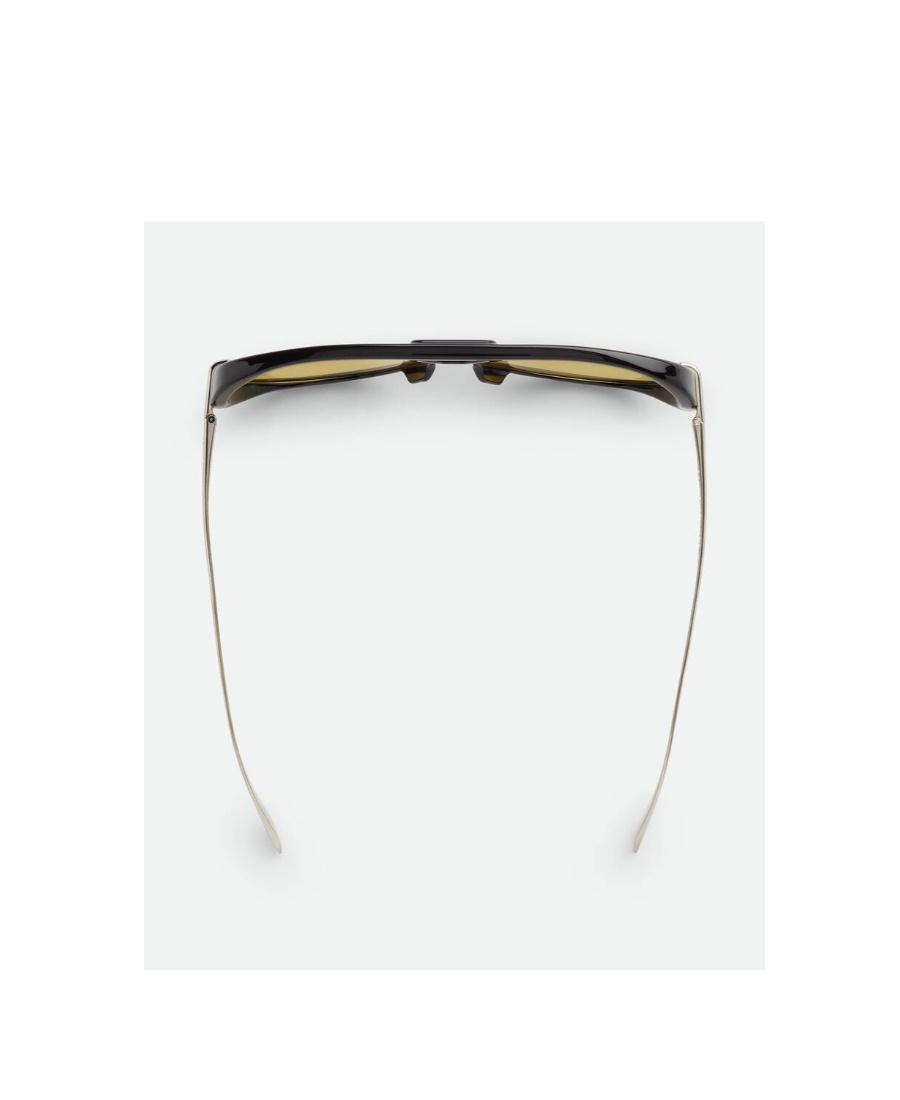 Bottega Veneta Temple Logo Detail Sunglasses In Black