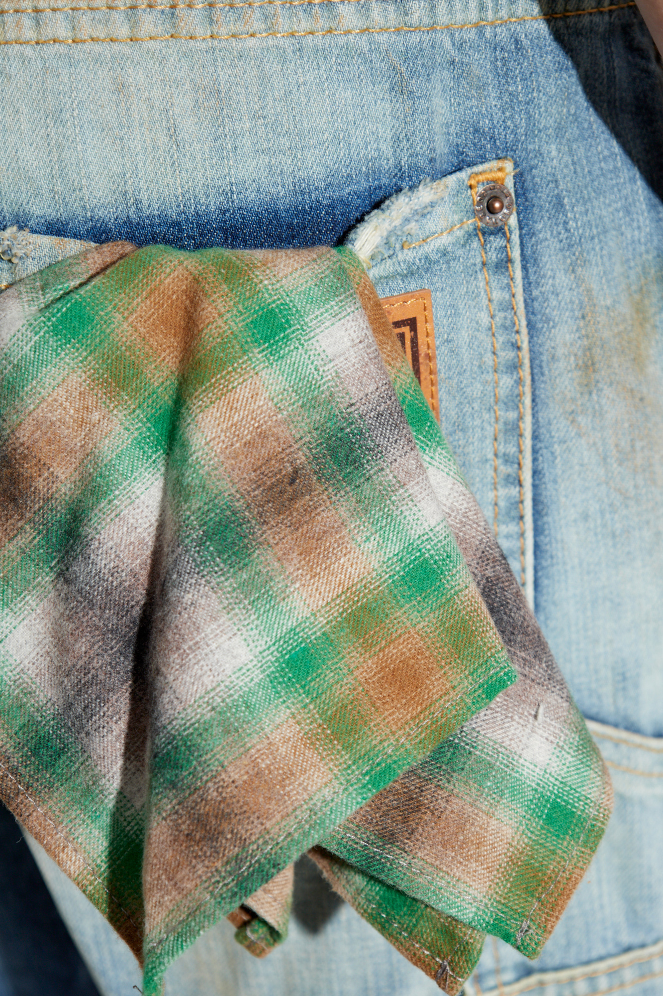 Dsquared2 Distressed Cropped Jeans In Blue