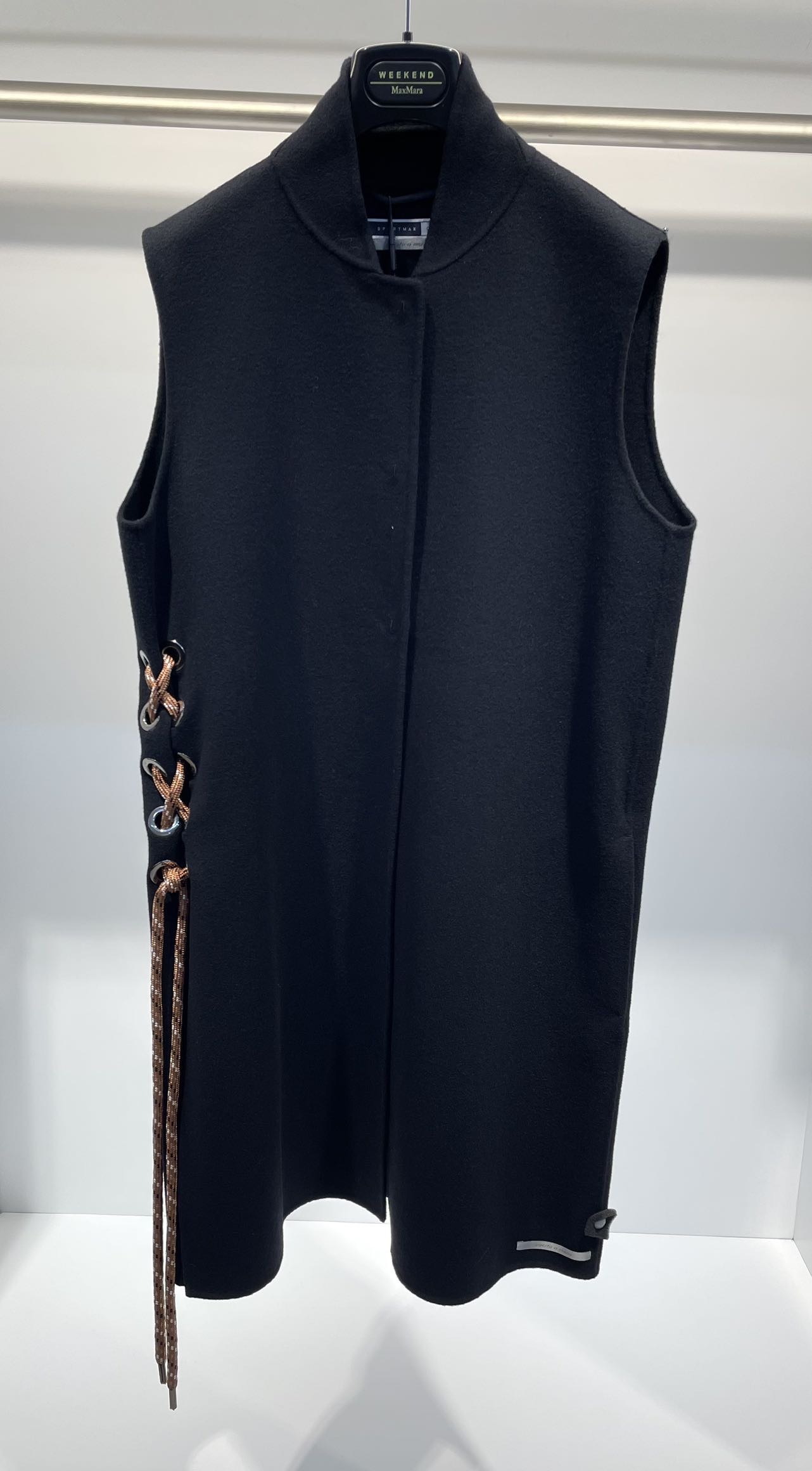 Sportmax Sleeveless Vest In Black